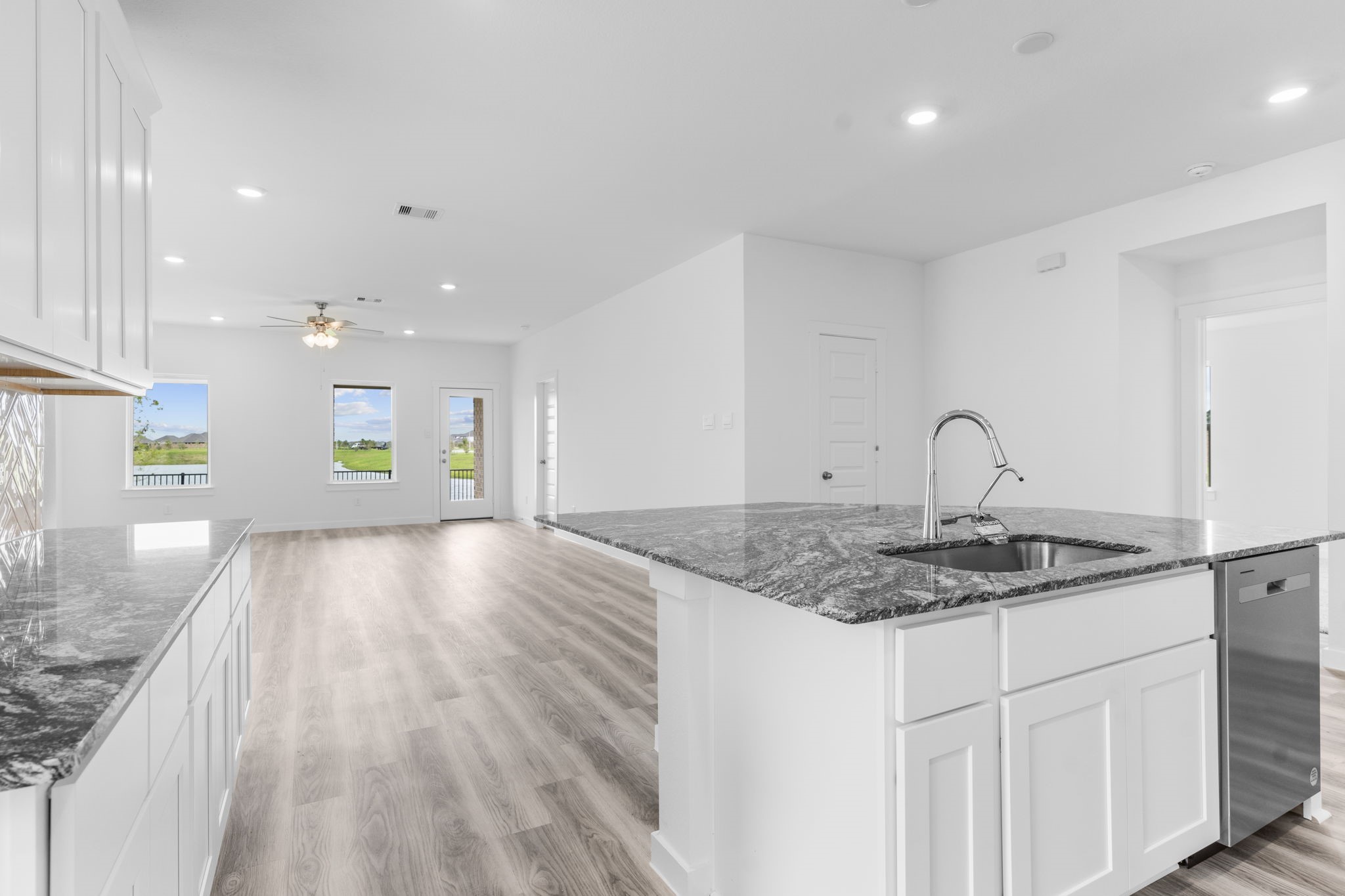 2816 Gran Castillo Drive Property Photo 6