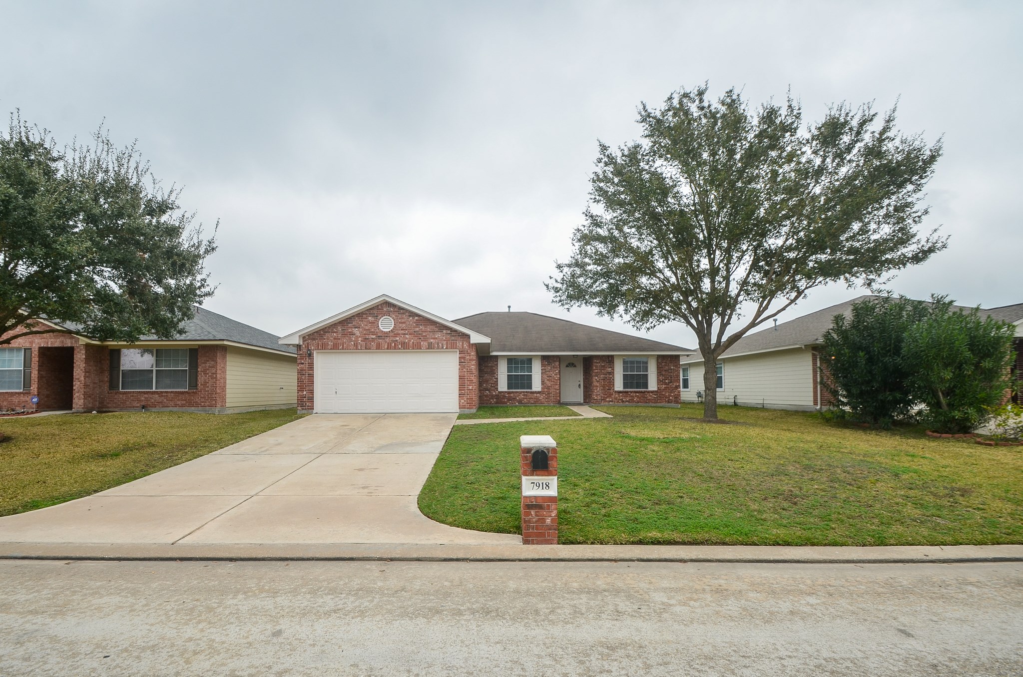 7918 Brook Trail Circle Property Photo