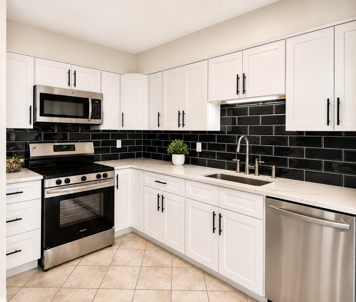 6106 W Airport Boulevard 18 Property Photo 1