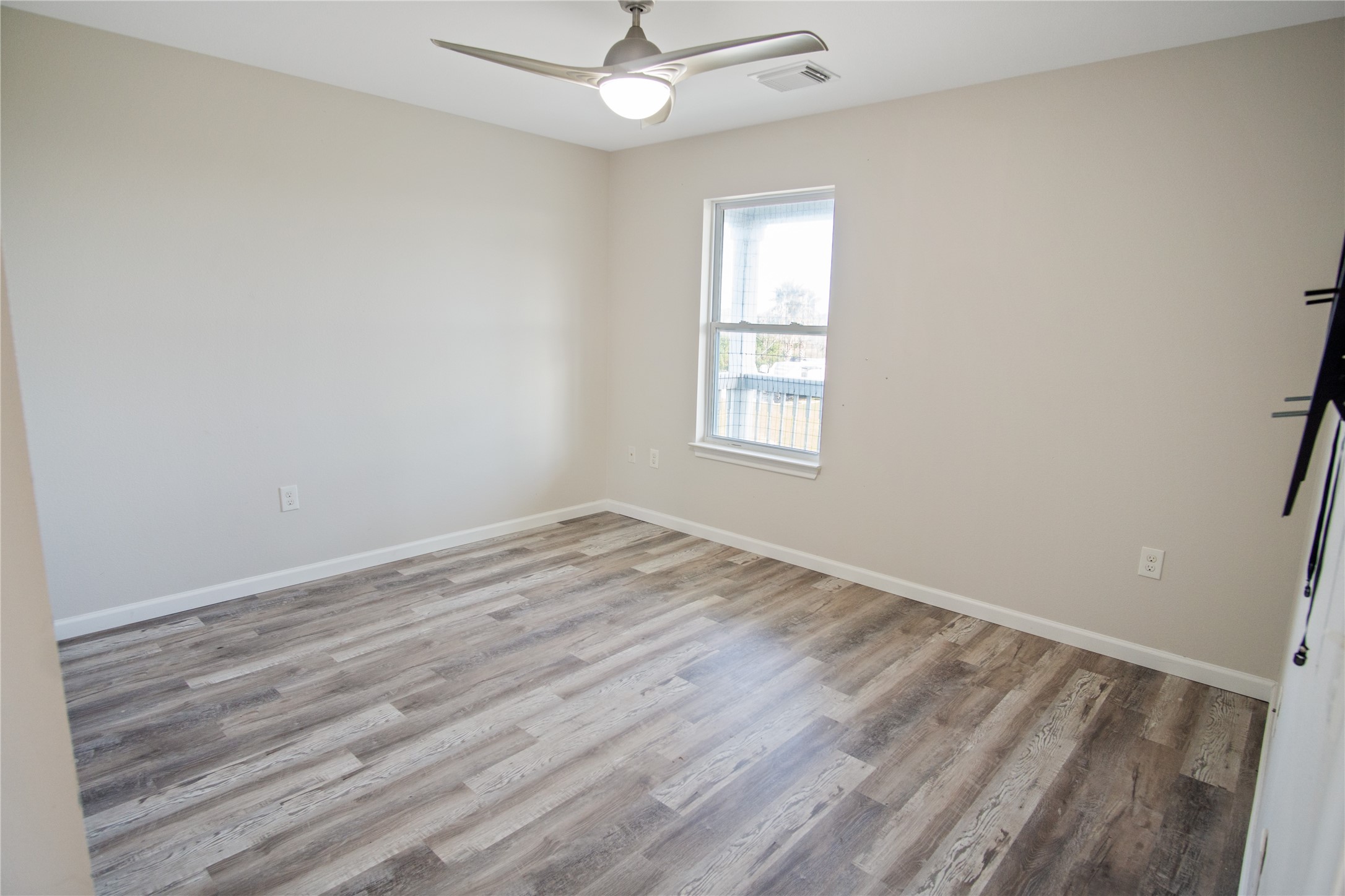 1317 Anderson Avenue Property Photo 12
