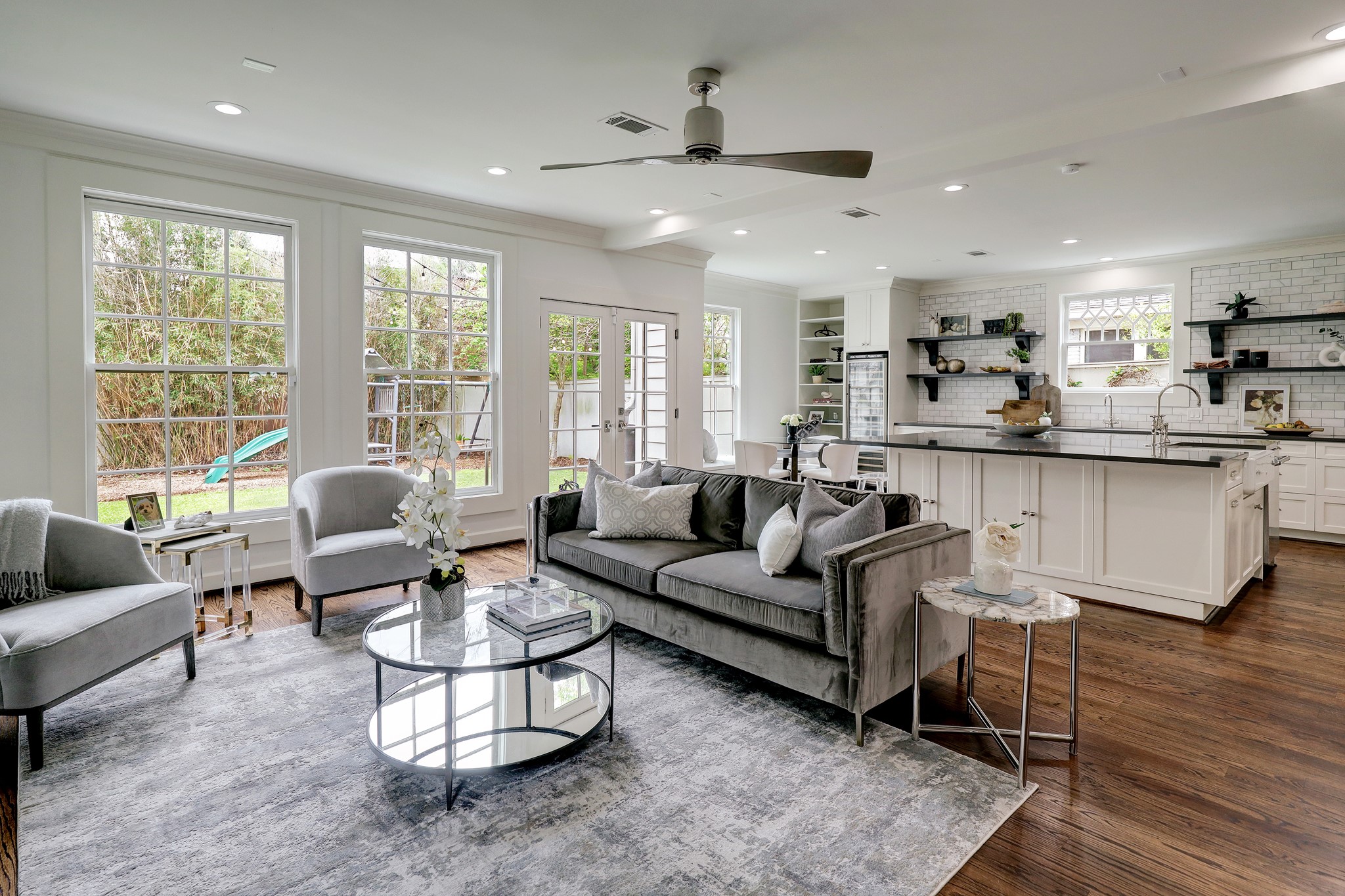 2027 Branard Street Property Photo 12