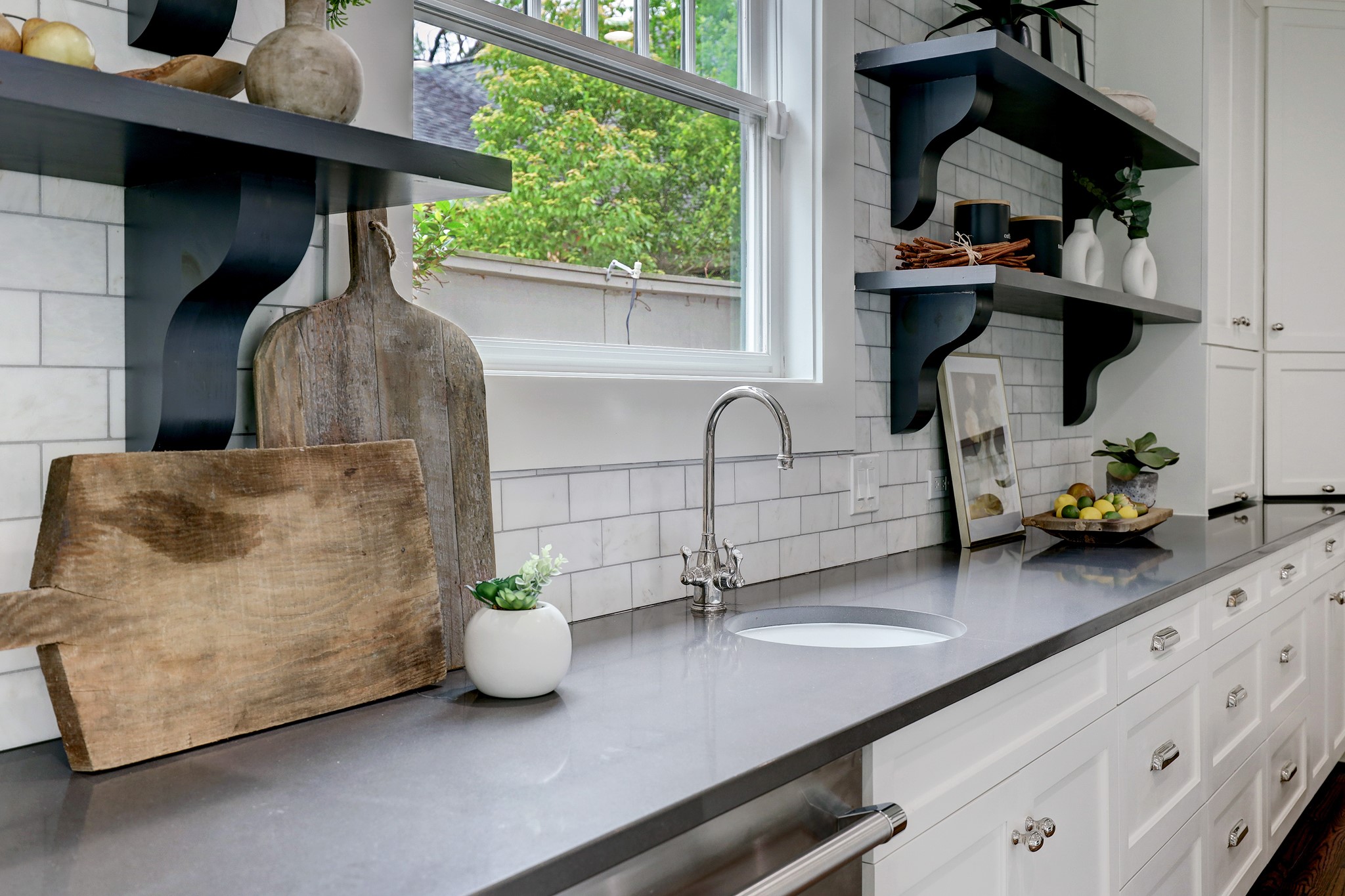 2027 Branard Street Property Photo 18