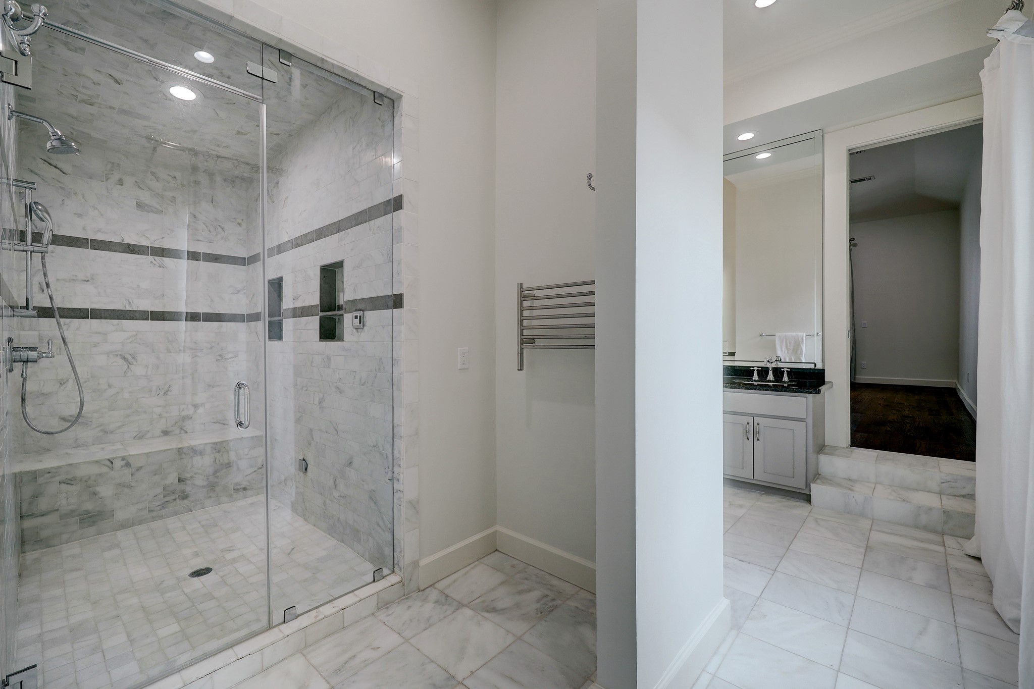 2027 Branard Street Property Photo 32