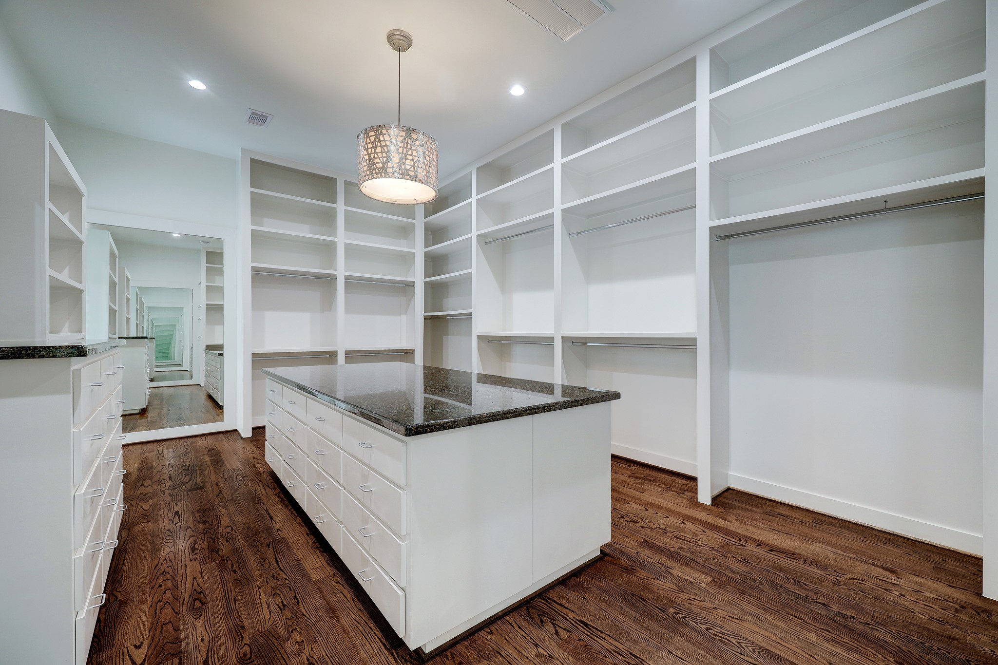 2027 Branard Street Property Photo 33