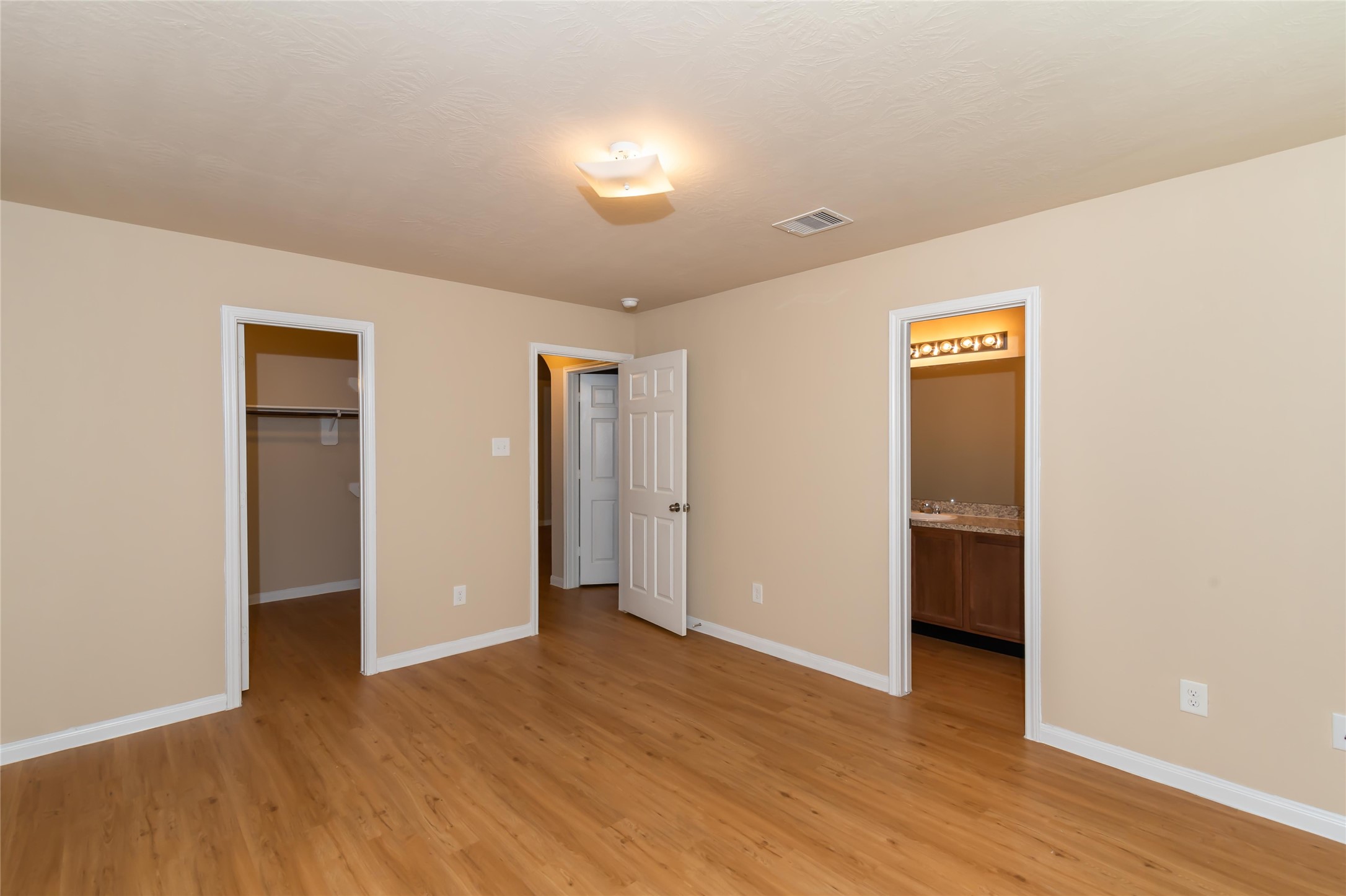 2430 Tomica Court Property Photo 7