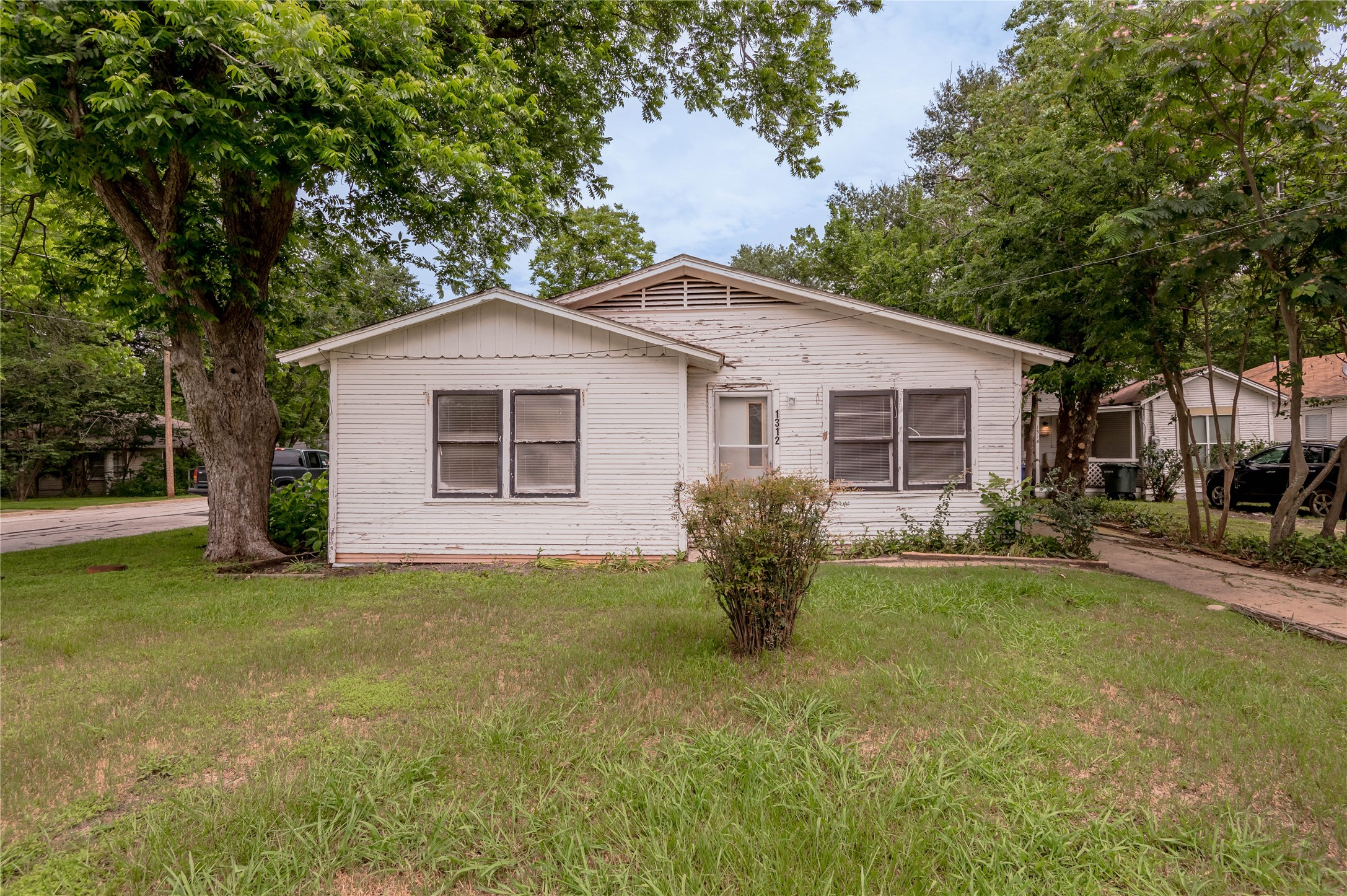 1312 16th Street Property Photo 1