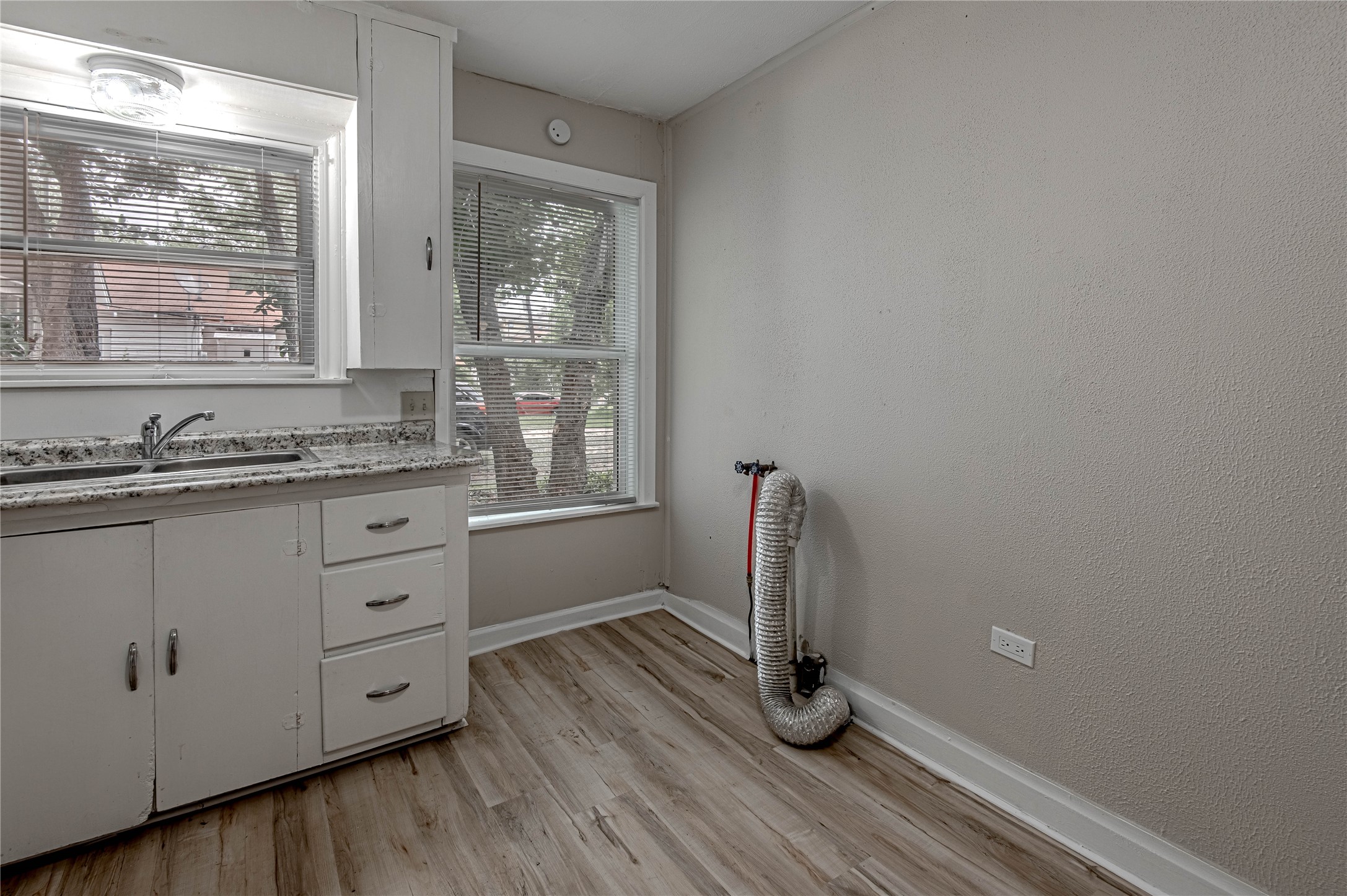 1312 16th Street Property Photo 8
