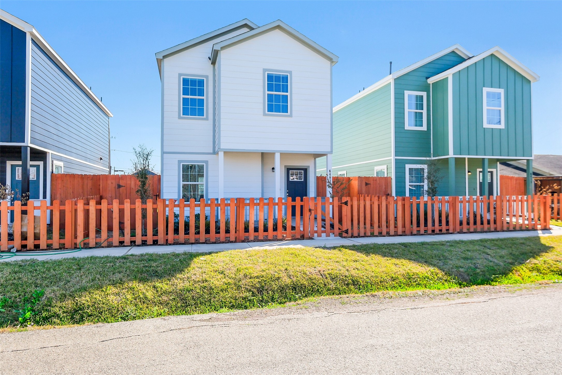 6407 Paris Street Property Photo 2