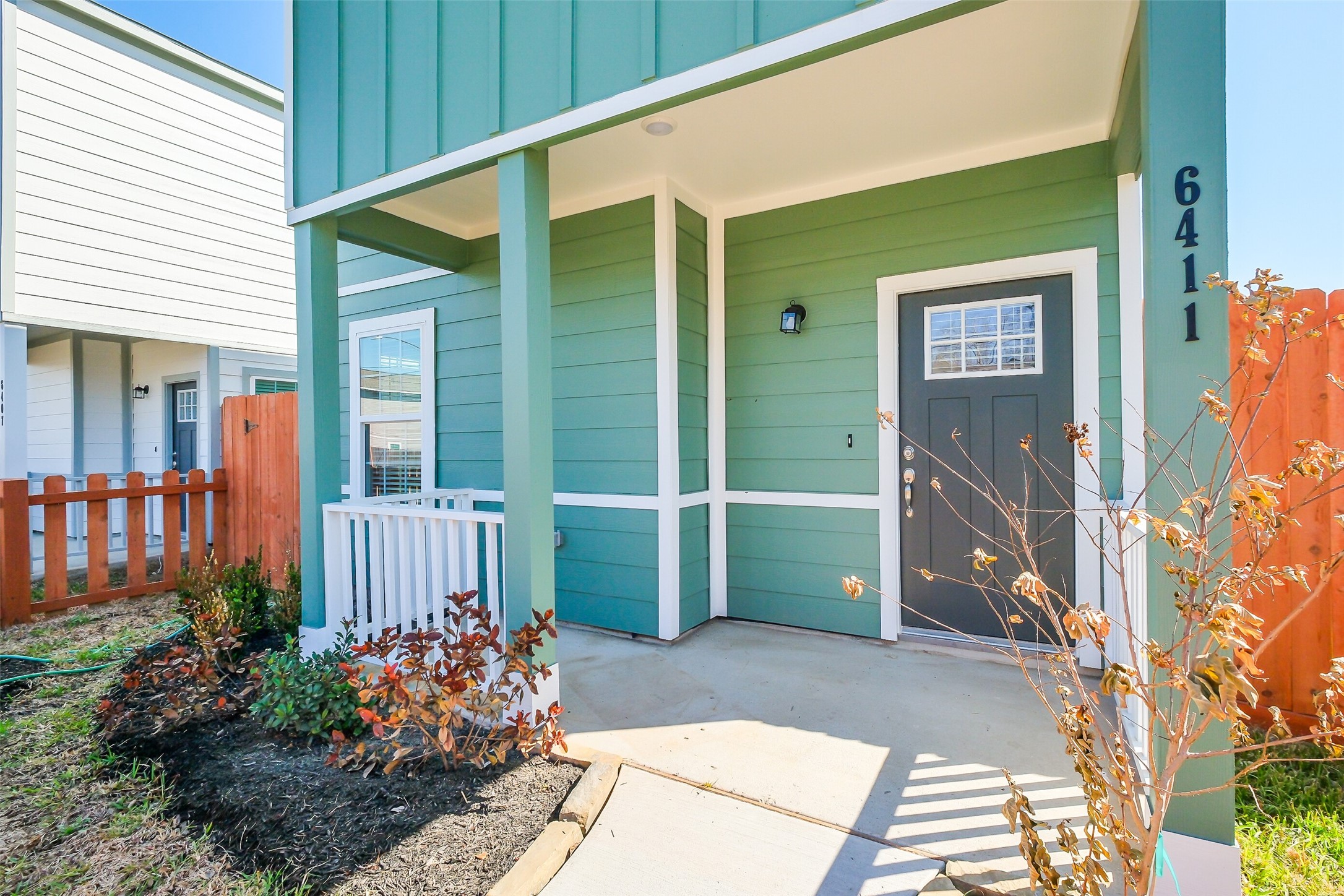 6407 Paris Street Property Photo 3