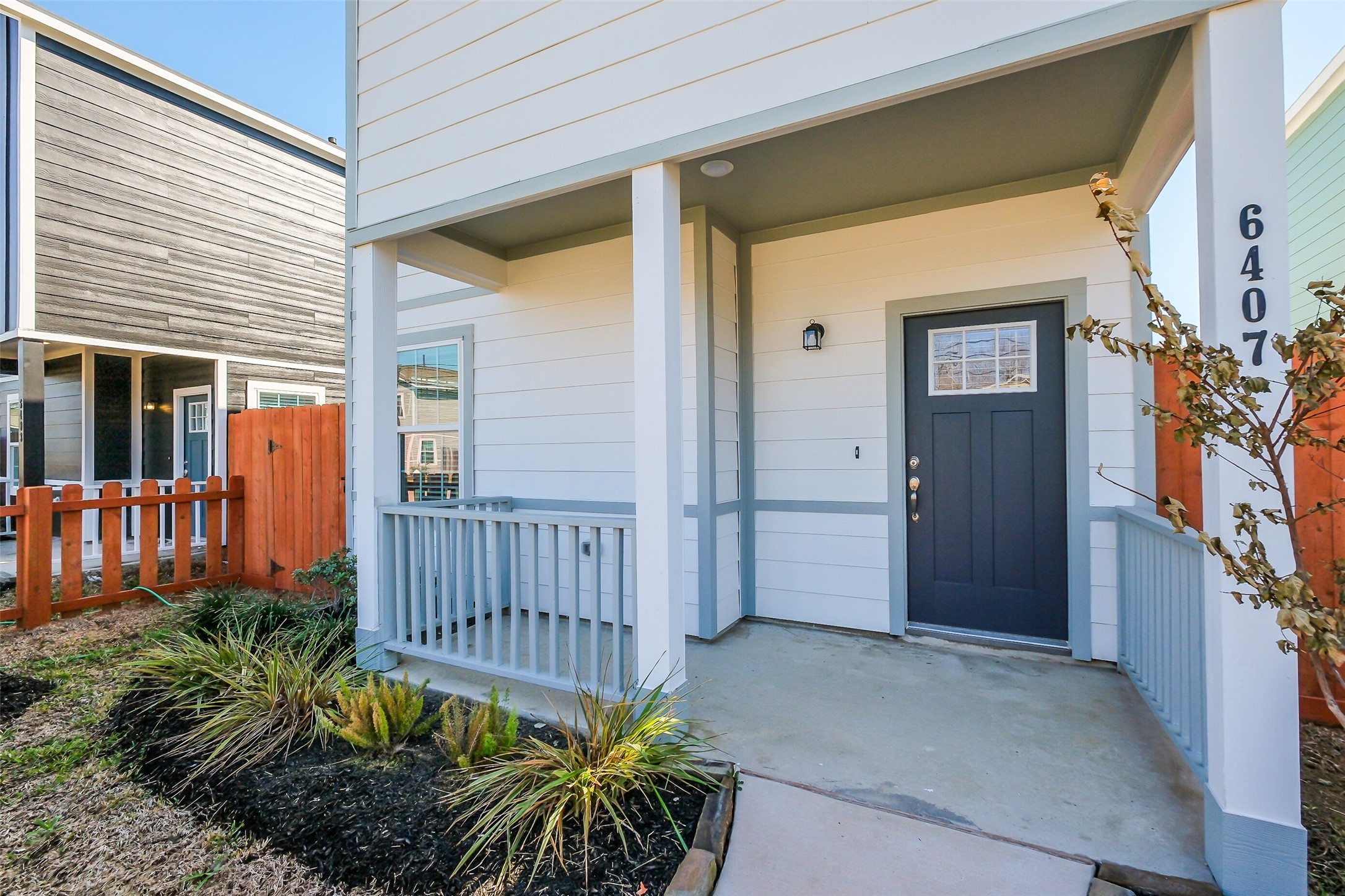 6407 Paris Street Property Photo 4