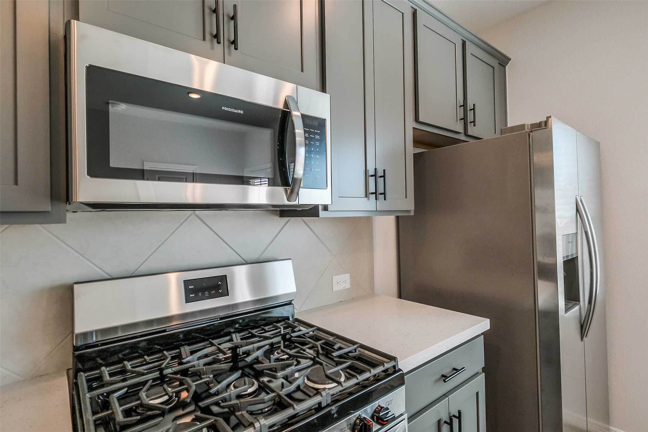 6407 Paris Street Property Photo 13