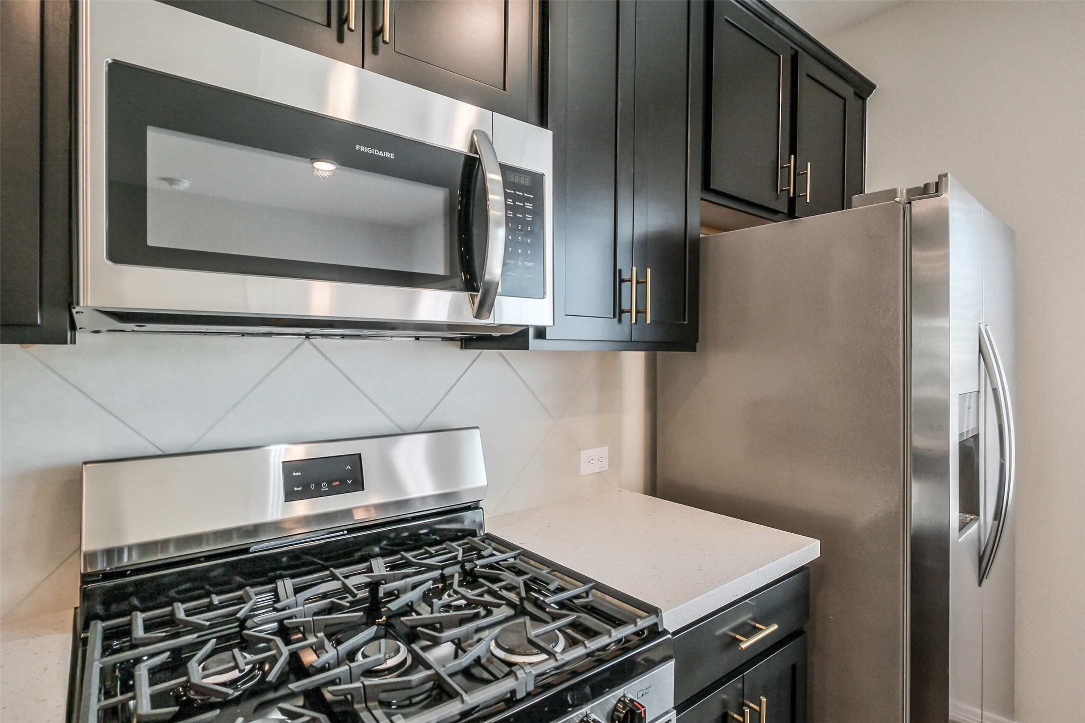 6407 Paris Street Property Photo 14