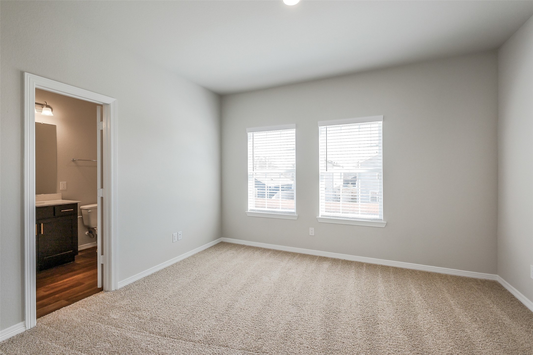 6407 Paris Street Property Photo 18