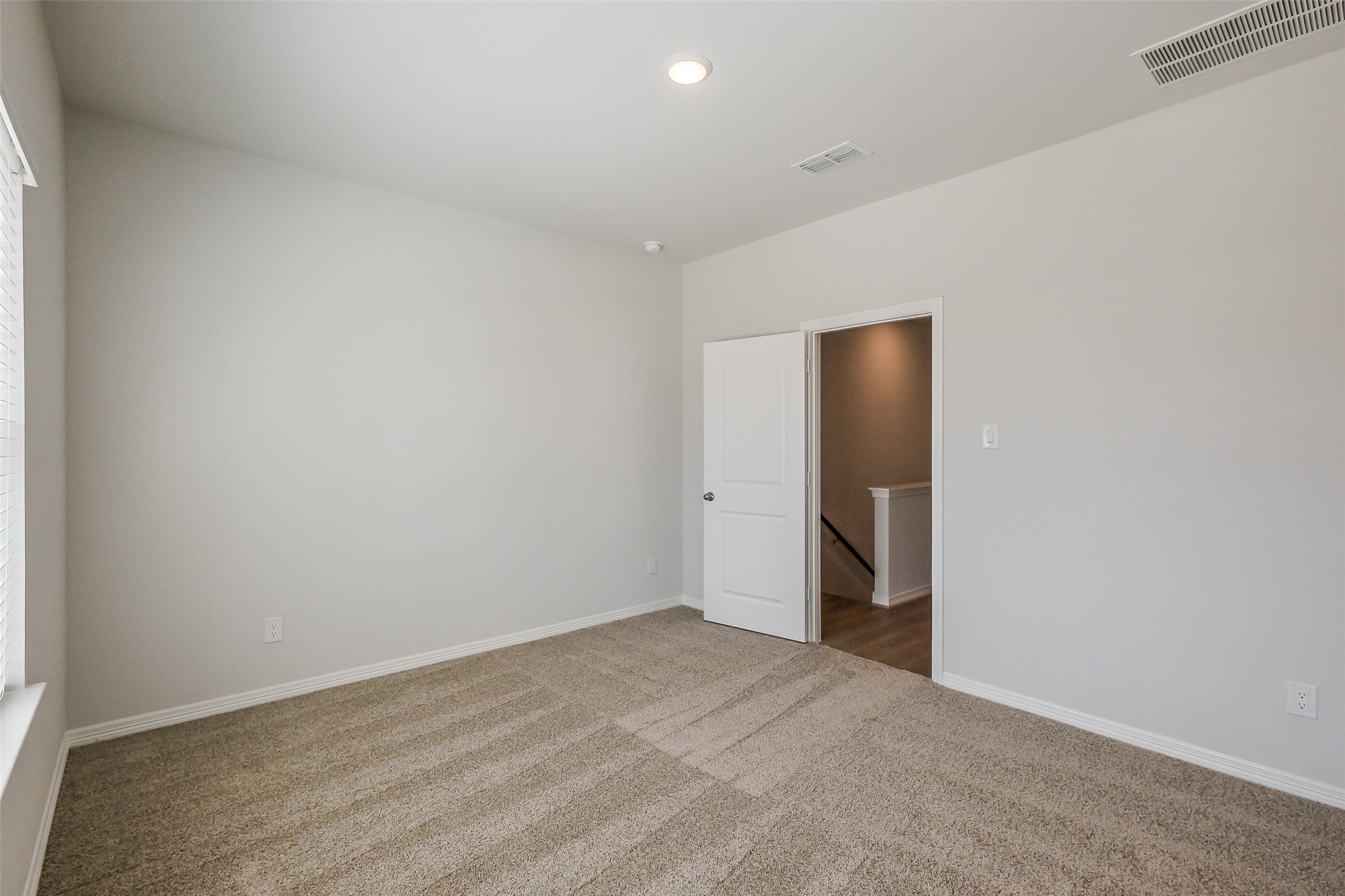 6407 Paris Street Property Photo 19