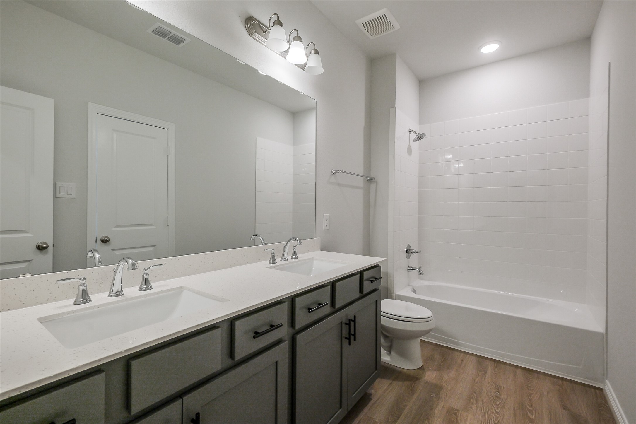 6407 Paris Street Property Photo 20