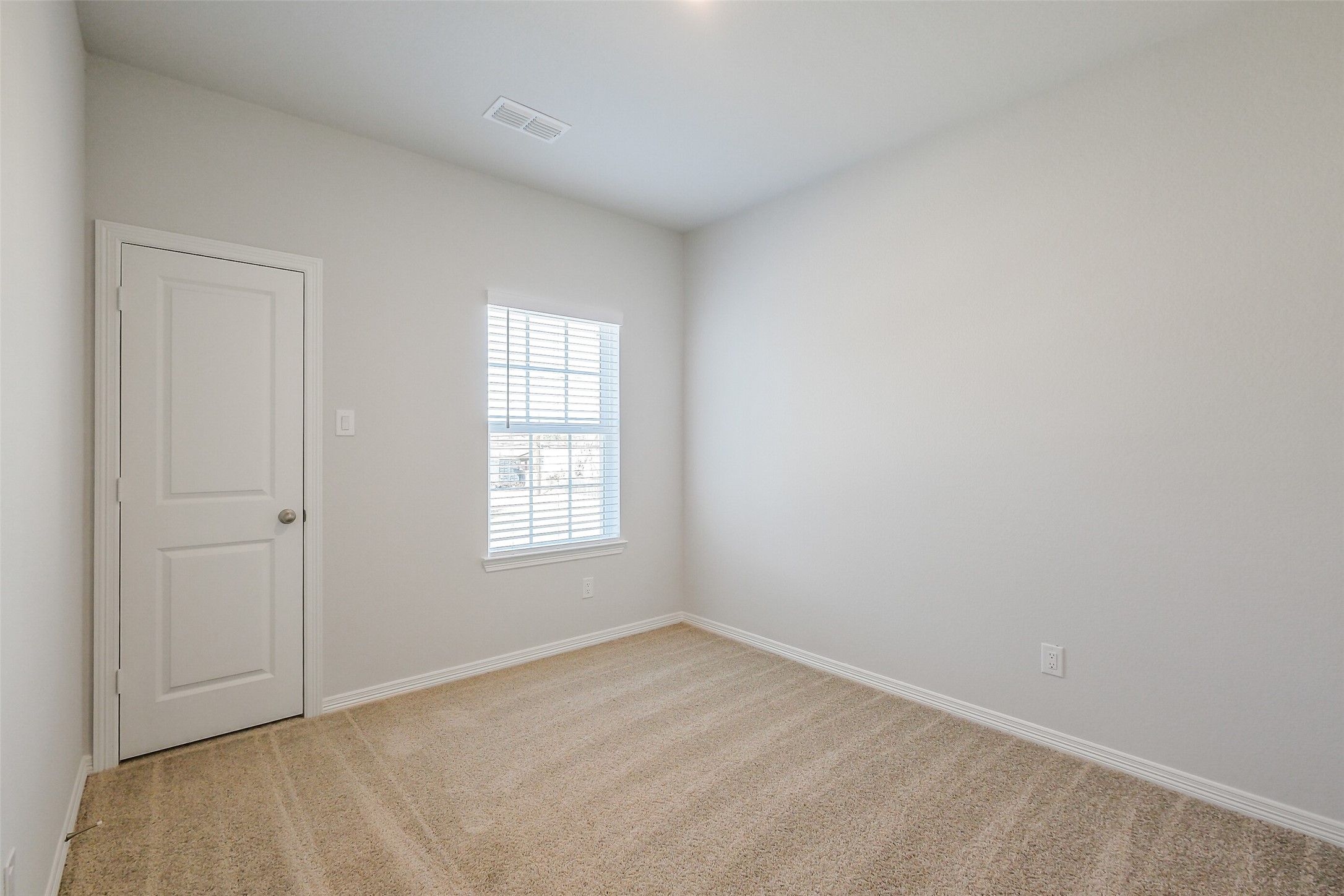 6407 Paris Street Property Photo 25