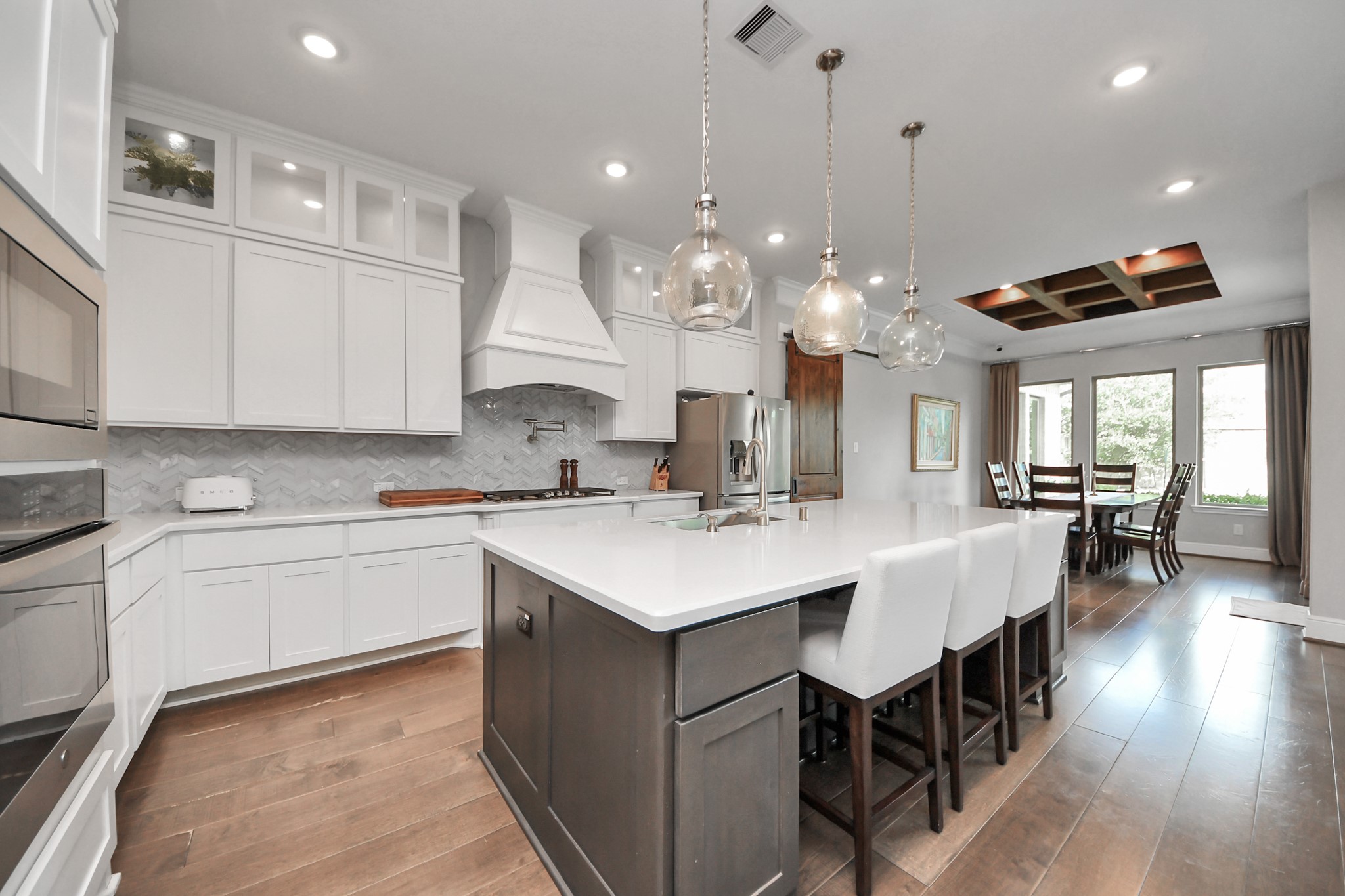 10611 Sawmill Park Drive Property Photo 16
