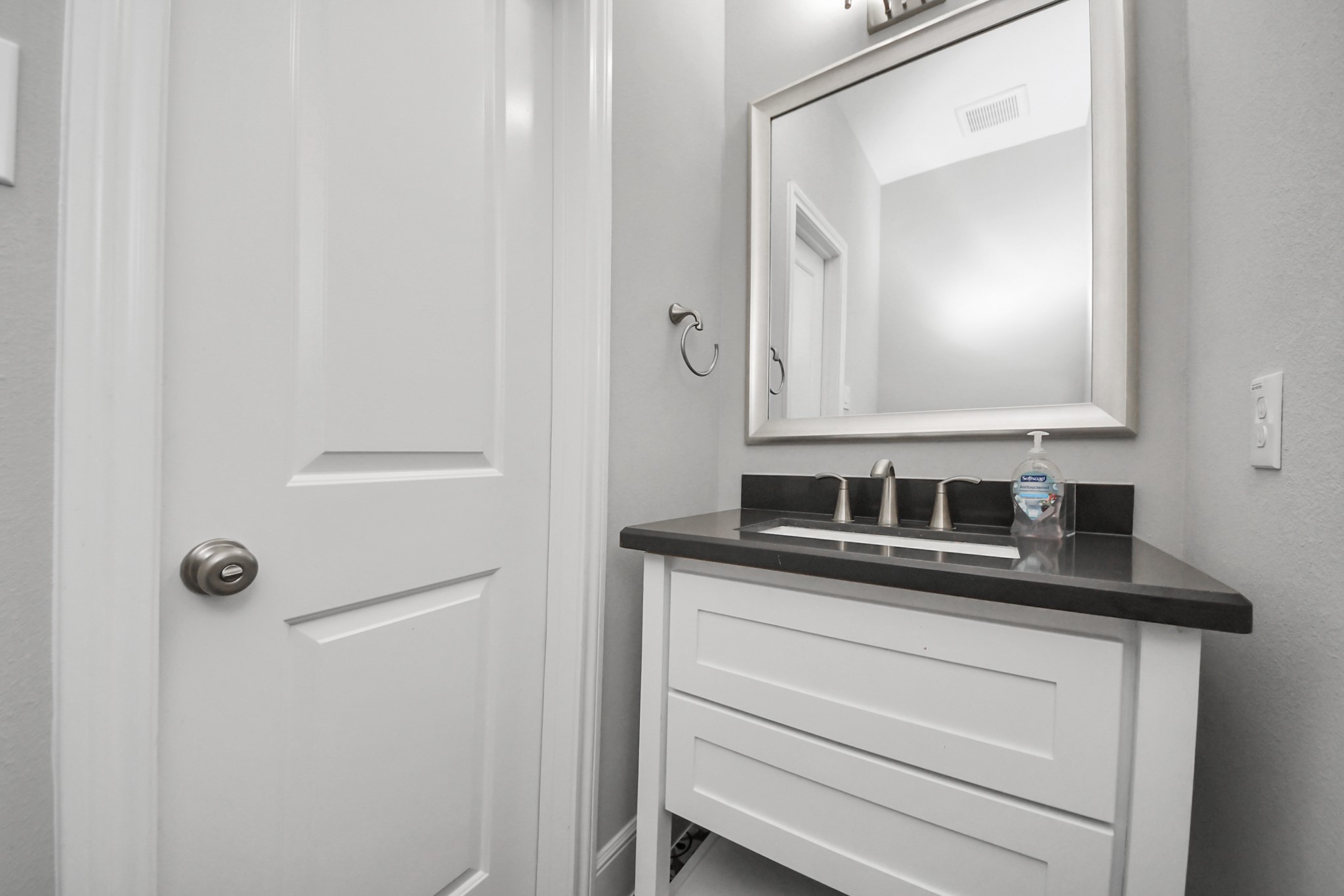 10611 Sawmill Park Drive Property Photo 39