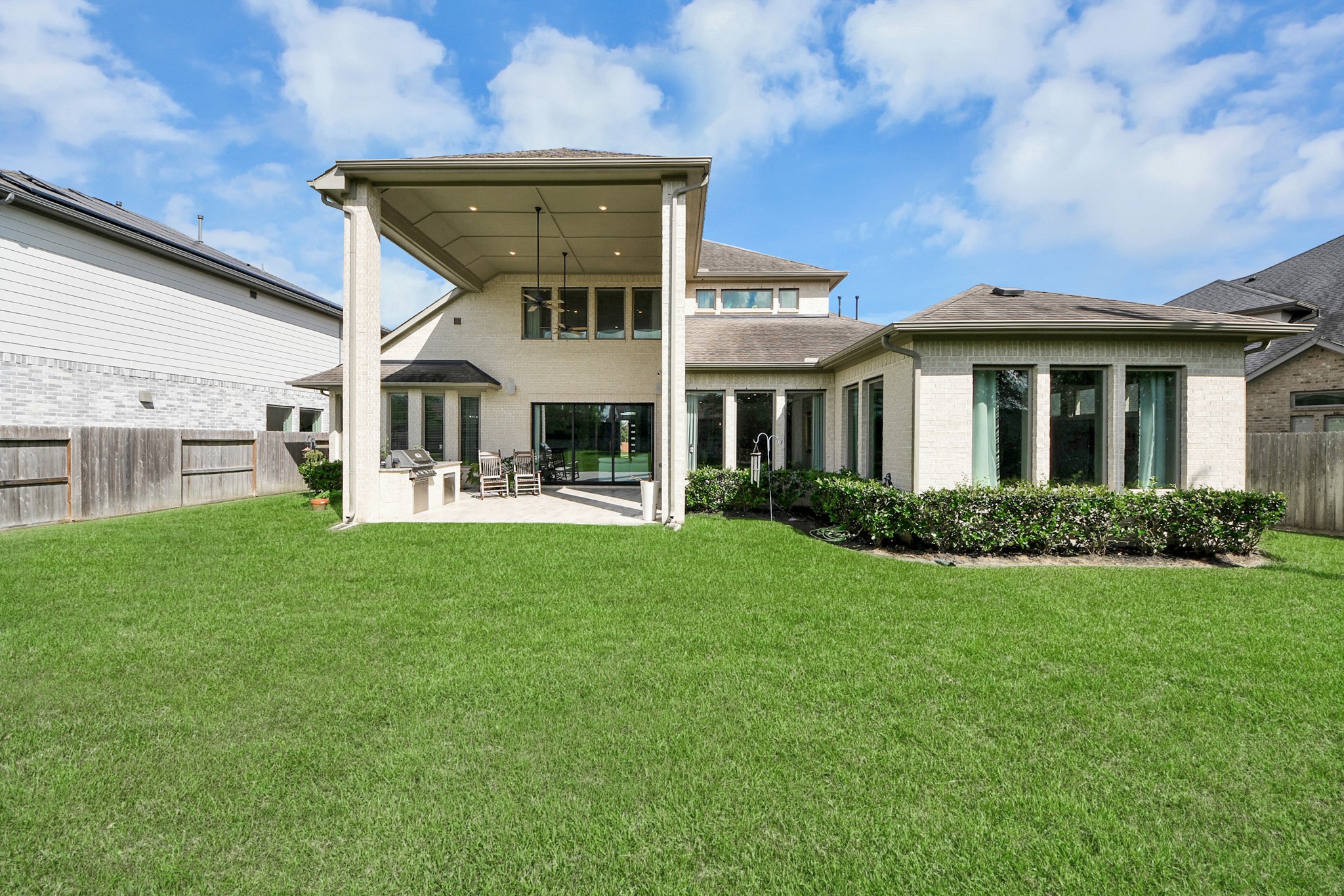 10611 Sawmill Park Drive Property Photo 46