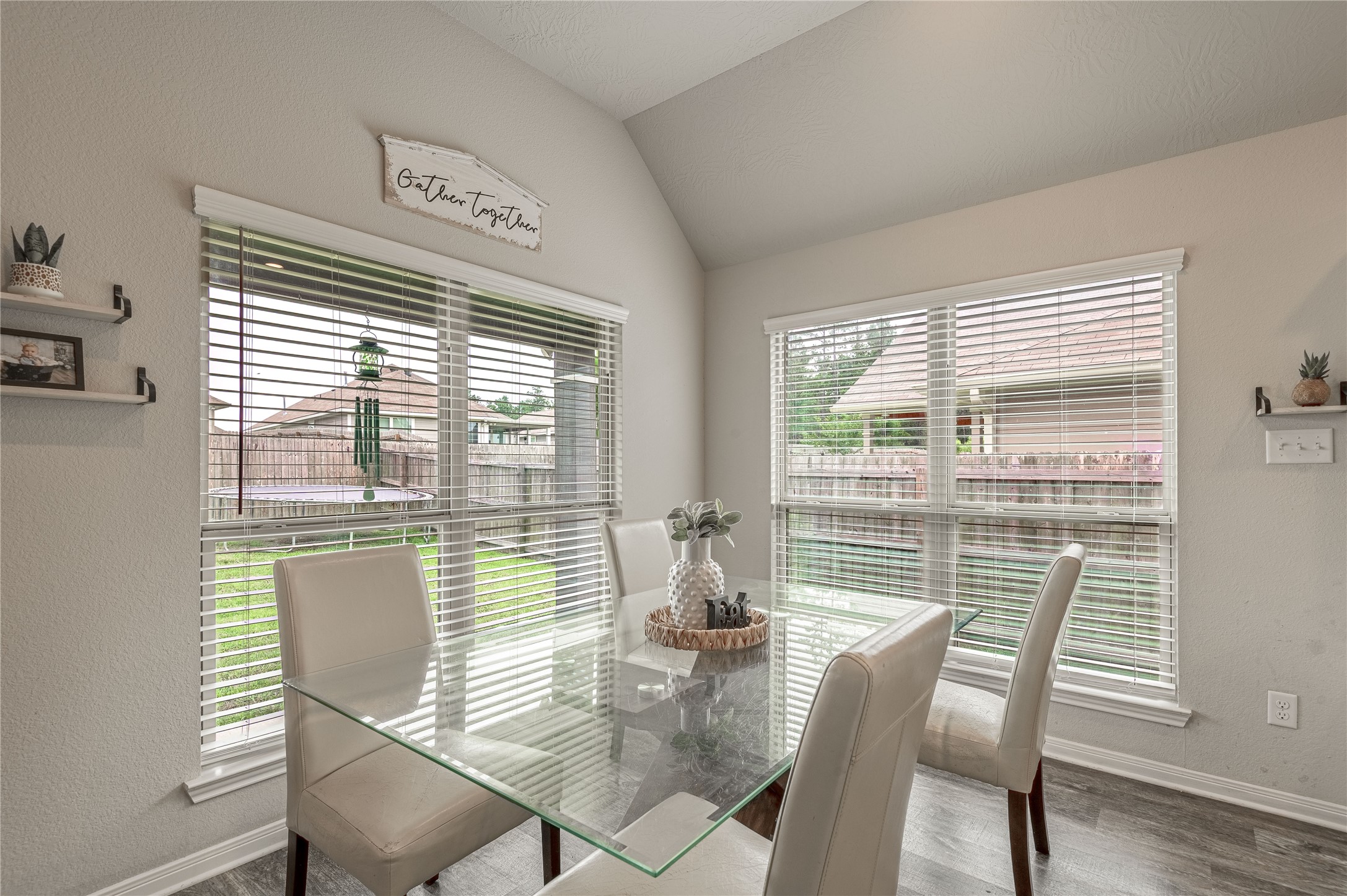124 Worley Way Property Photo 13