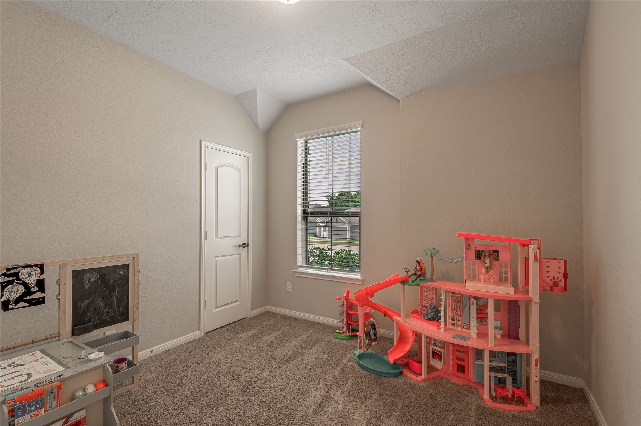 124 Worley Way Property Photo 26