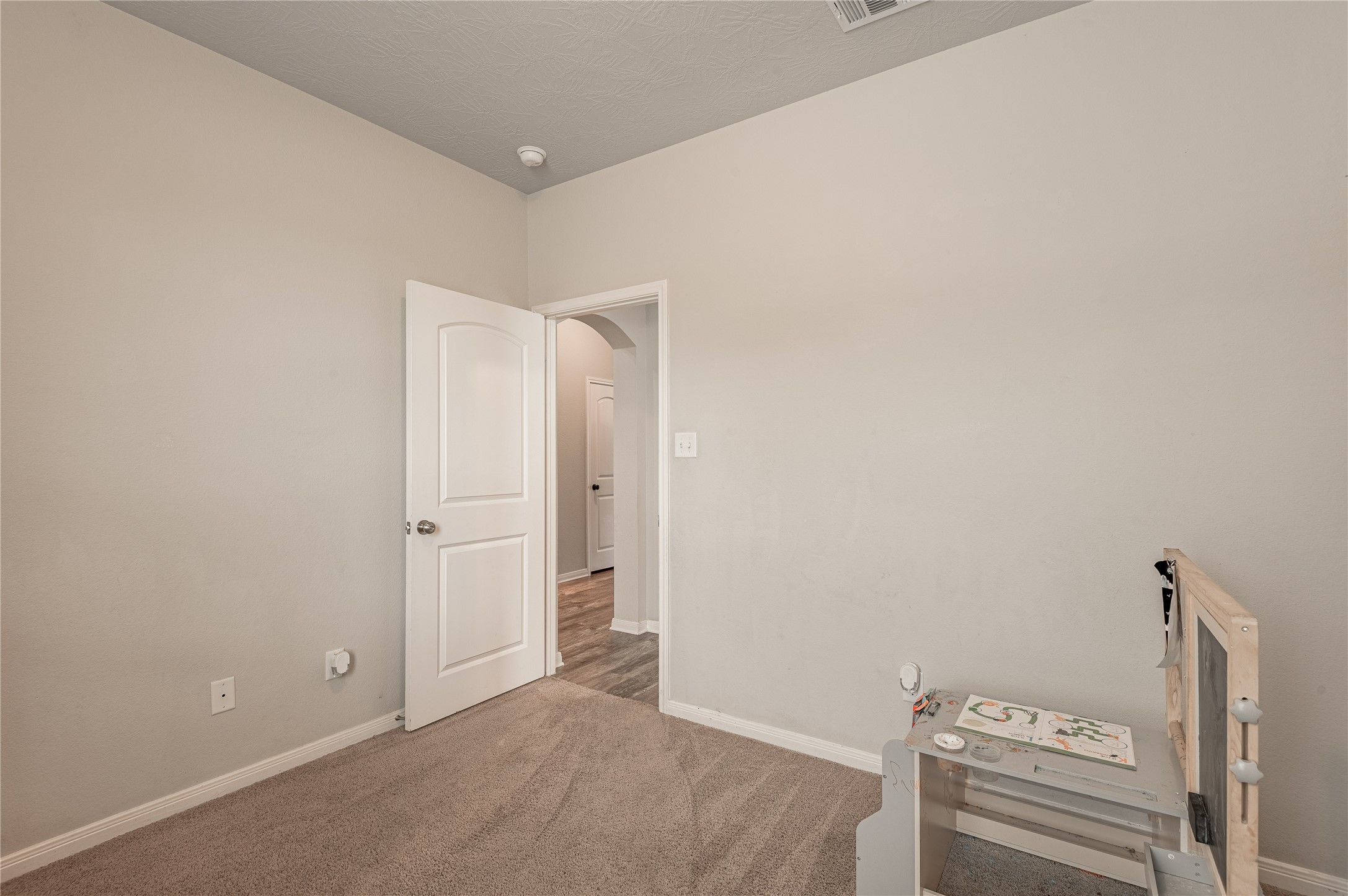 124 Worley Way Property Photo 27