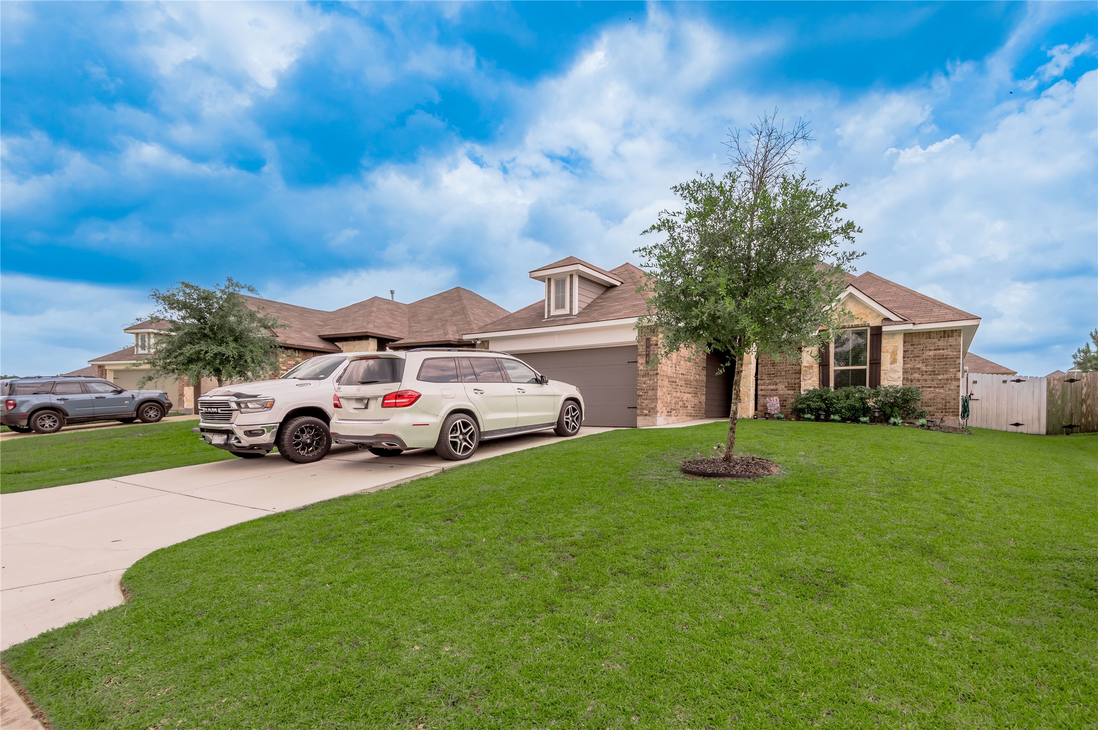 124 Worley Way Property Photo 30