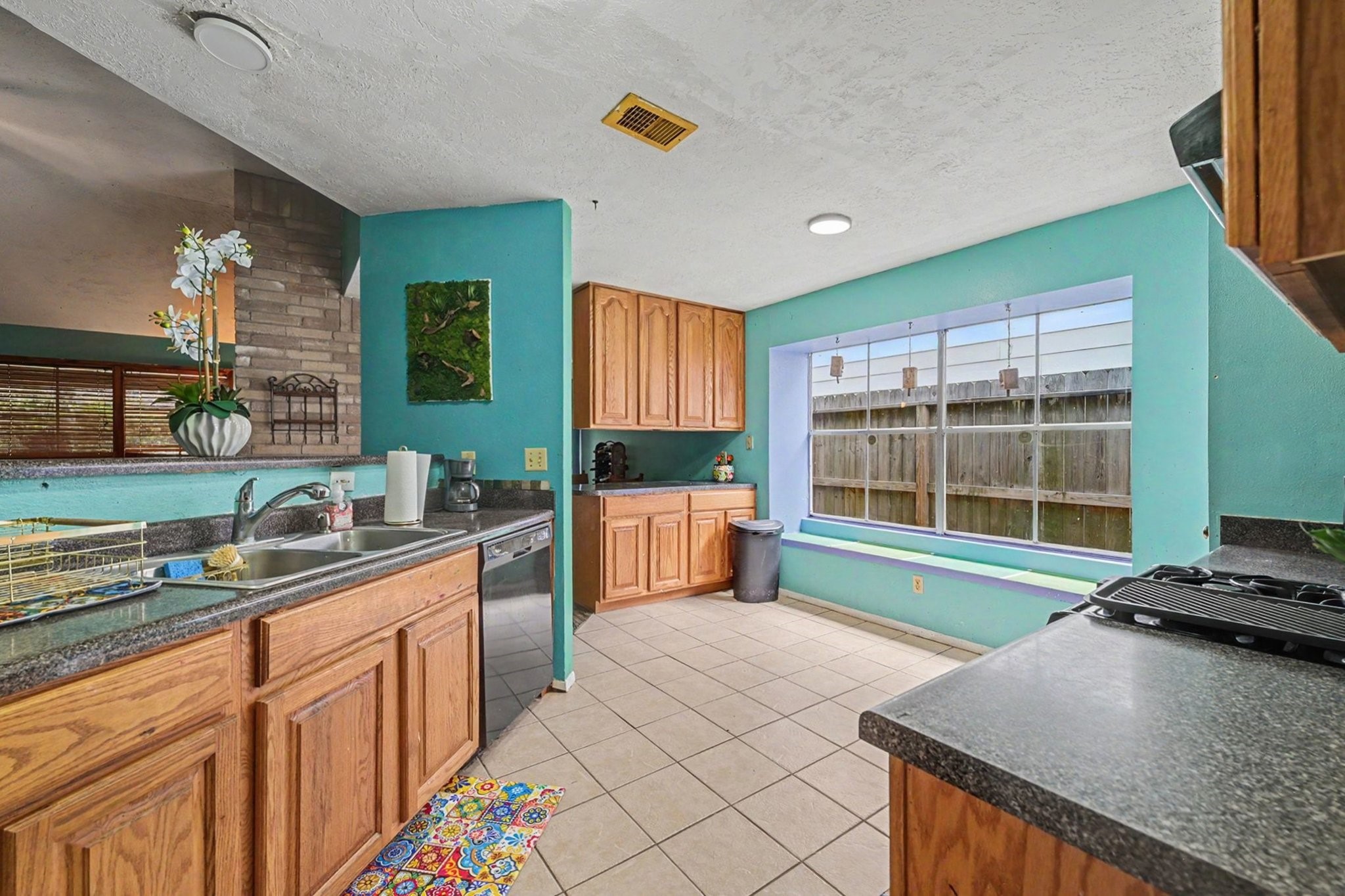 22107 Kenlake Drive Property Photo 16