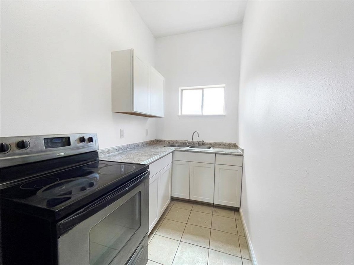 3710 Holmes Road B Property Photo 12