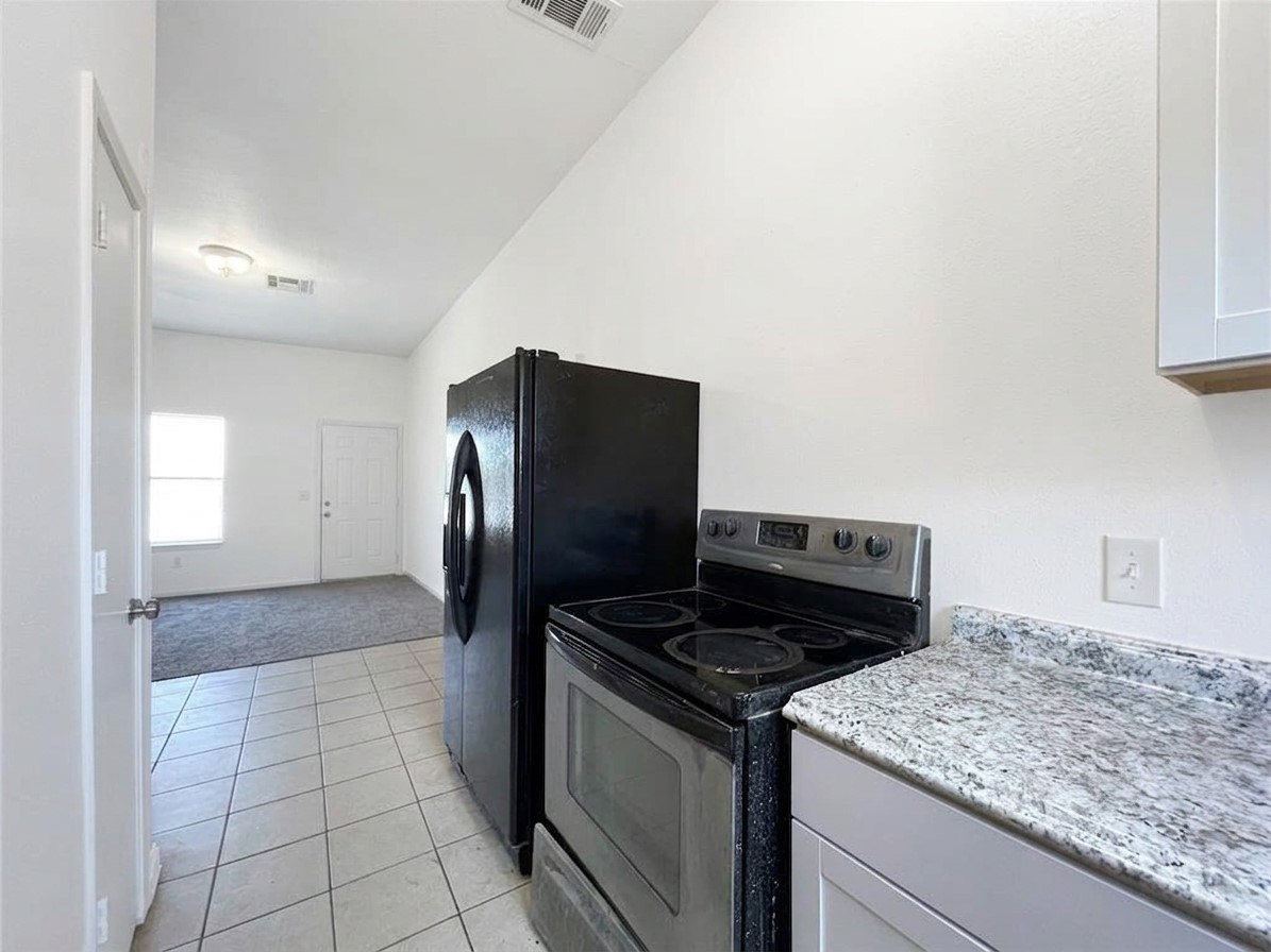 3710 Holmes Road B Property Photo 13