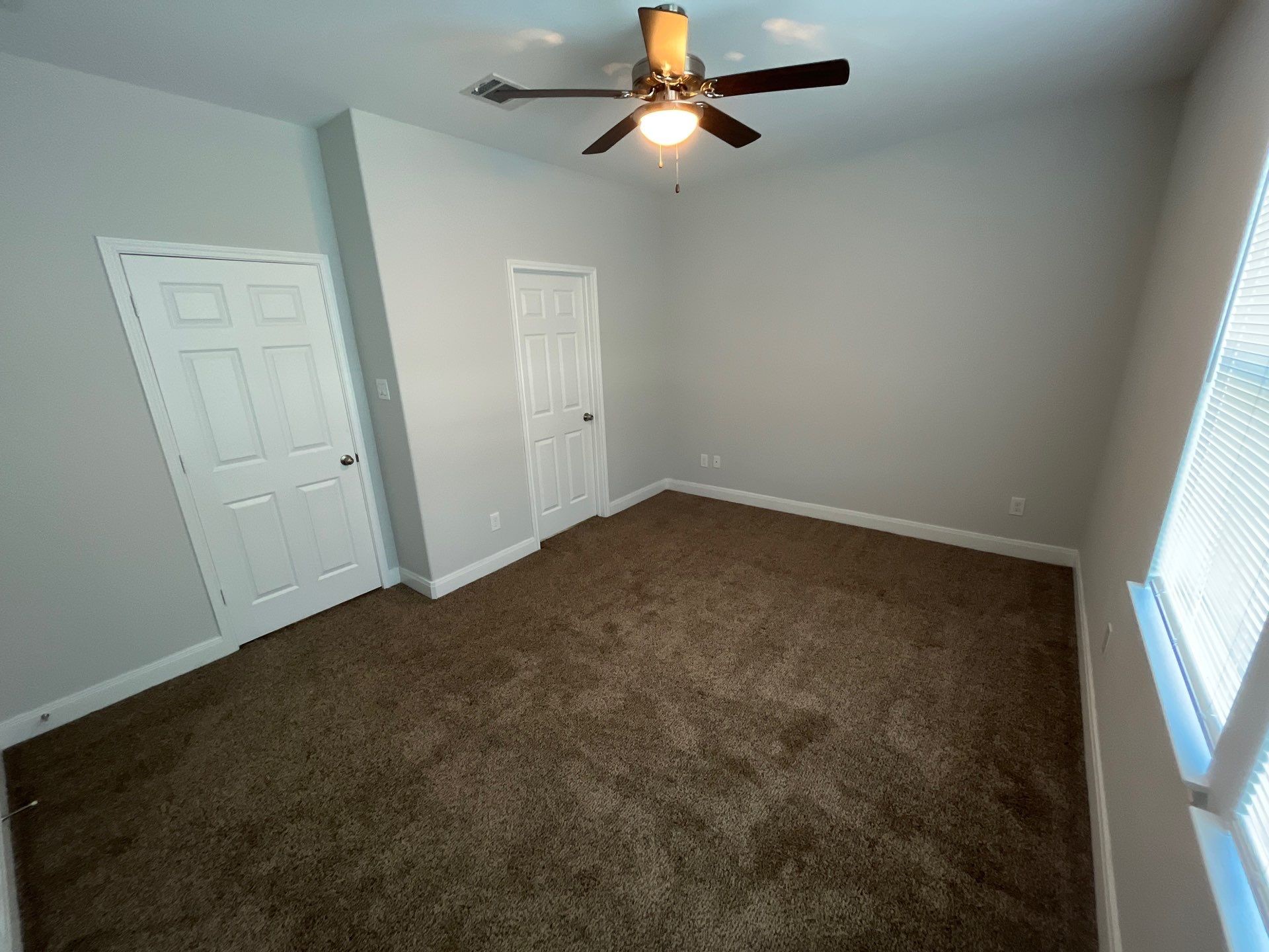 832 Elkhart Street A Property Photo 8