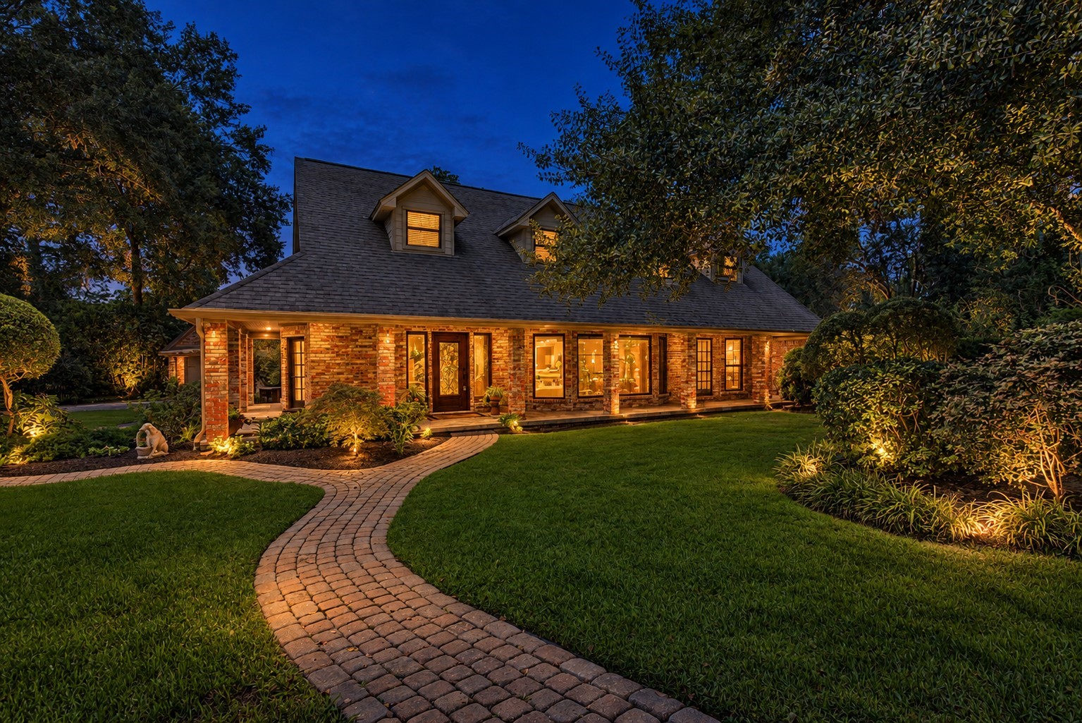11 Holly Tree Lane Property Photo 1