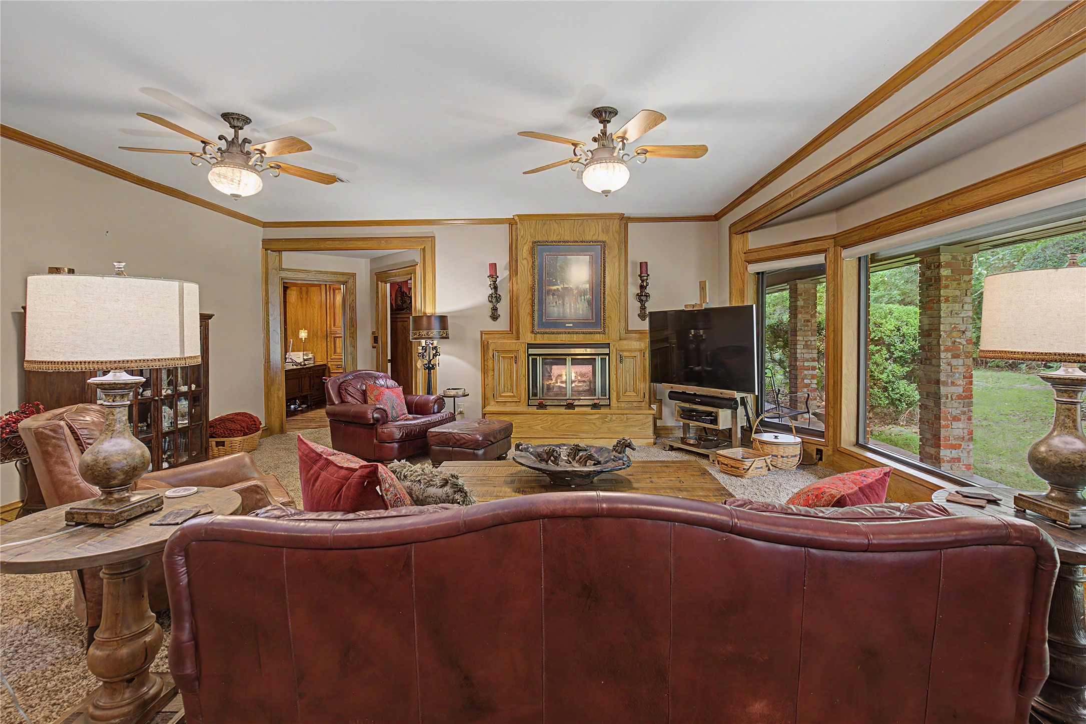 11 Holly Tree Lane Property Photo 7