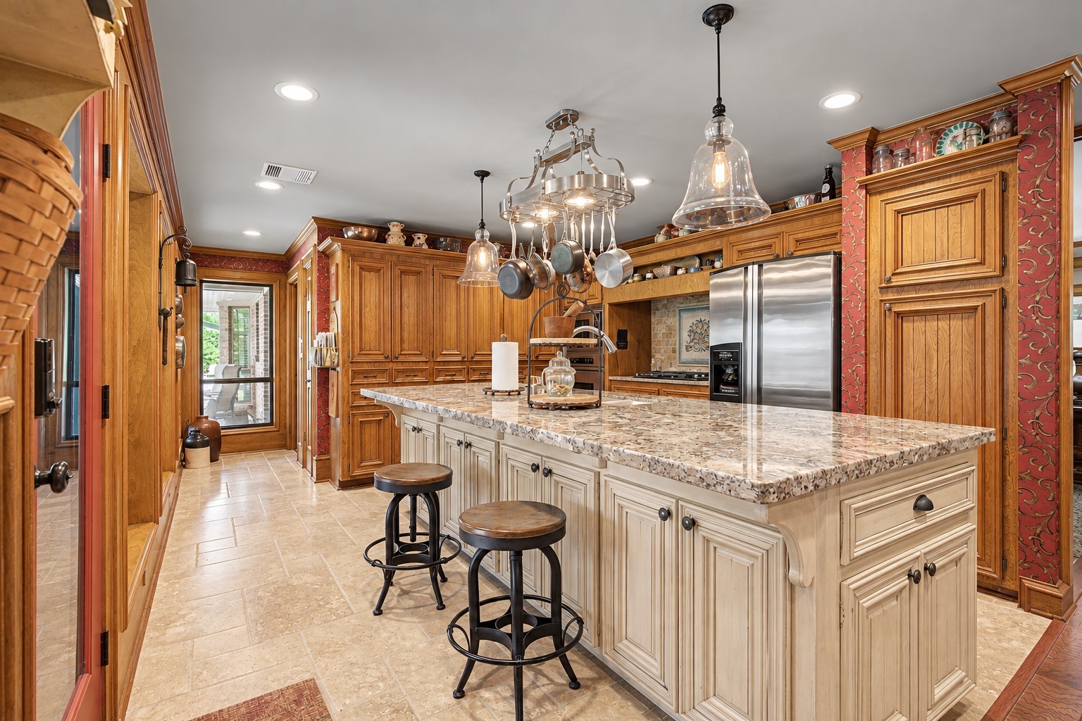 11 Holly Tree Lane Property Photo 10