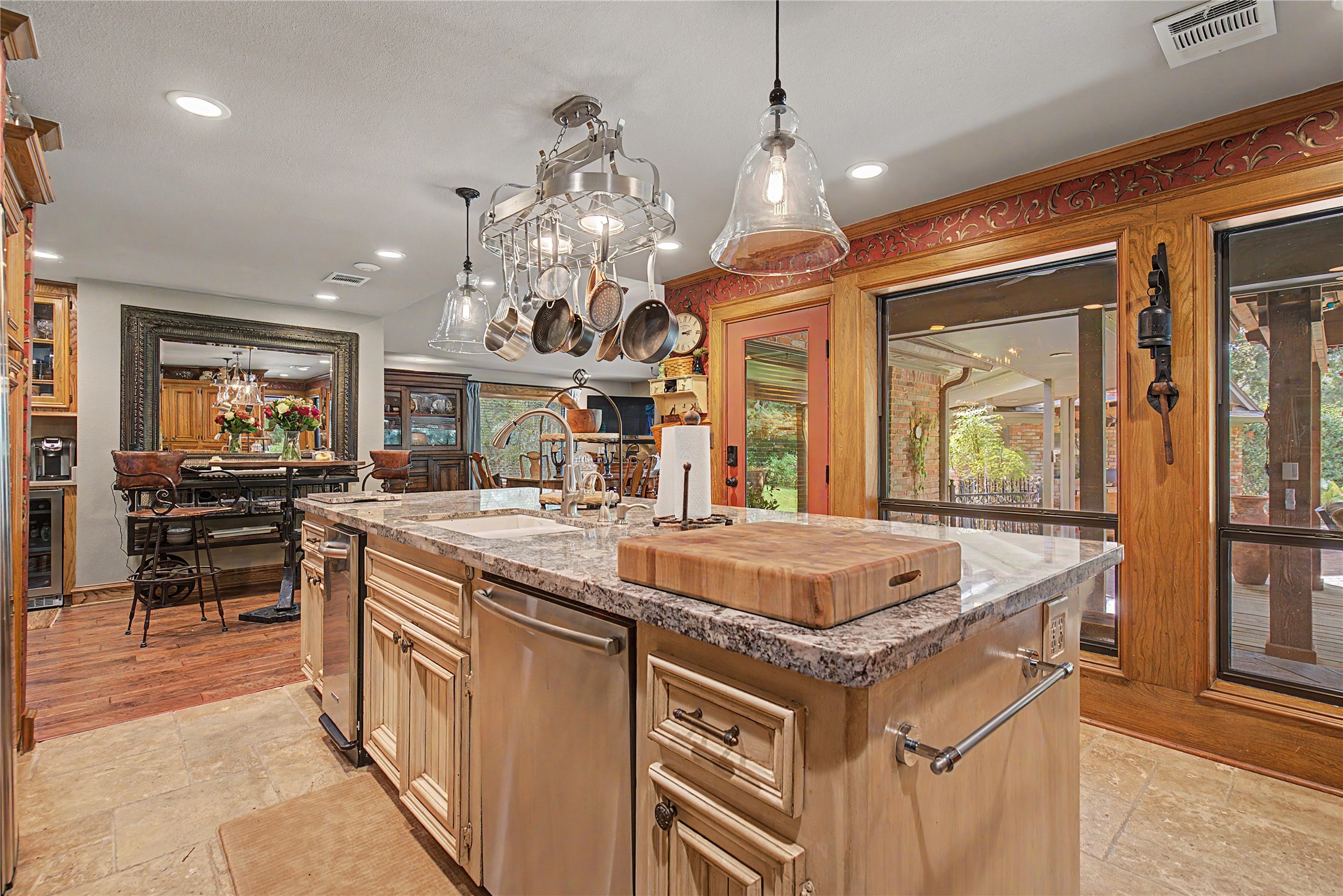 11 Holly Tree Lane Property Photo 12