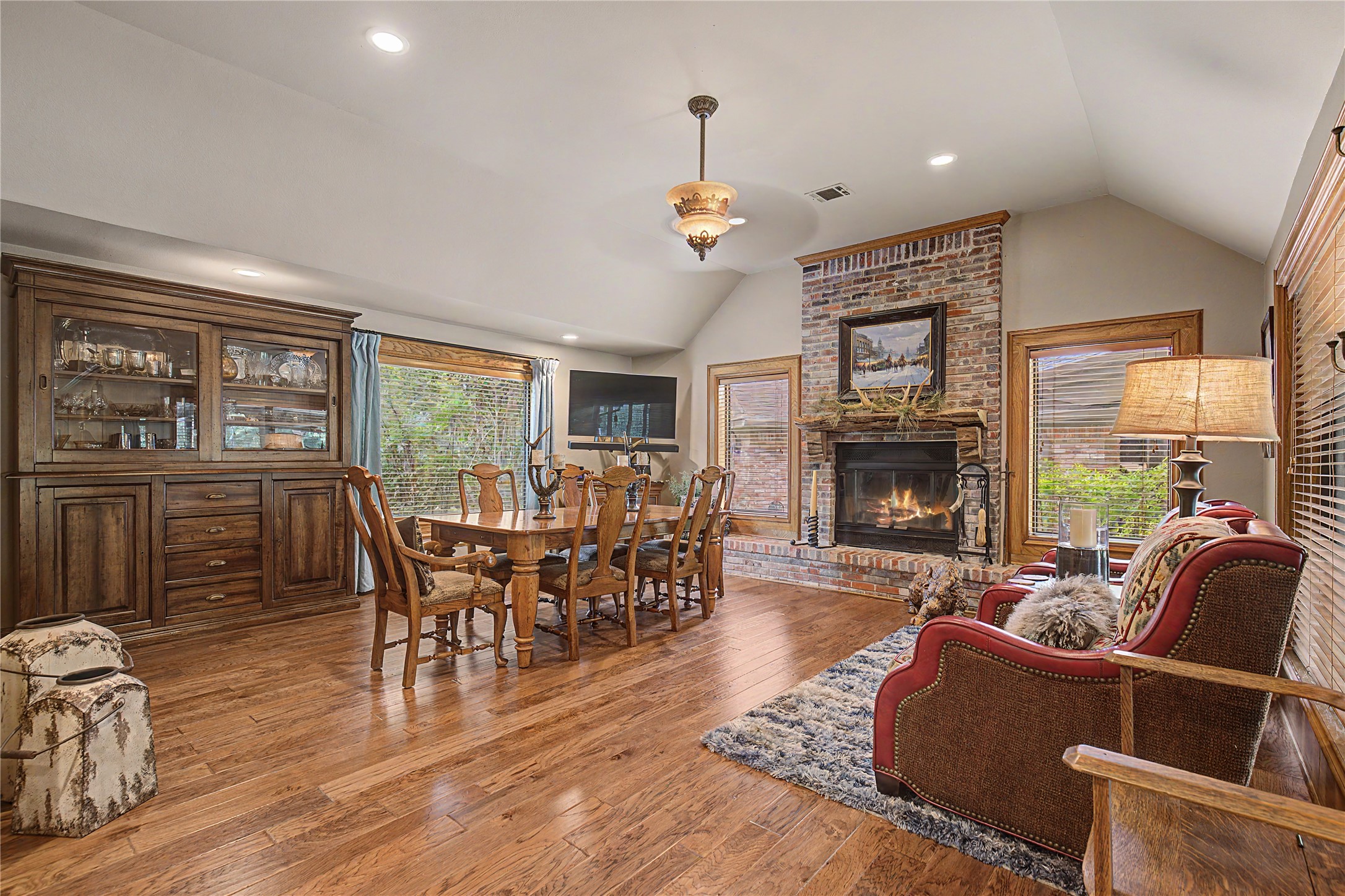 11 Holly Tree Lane Property Photo 14