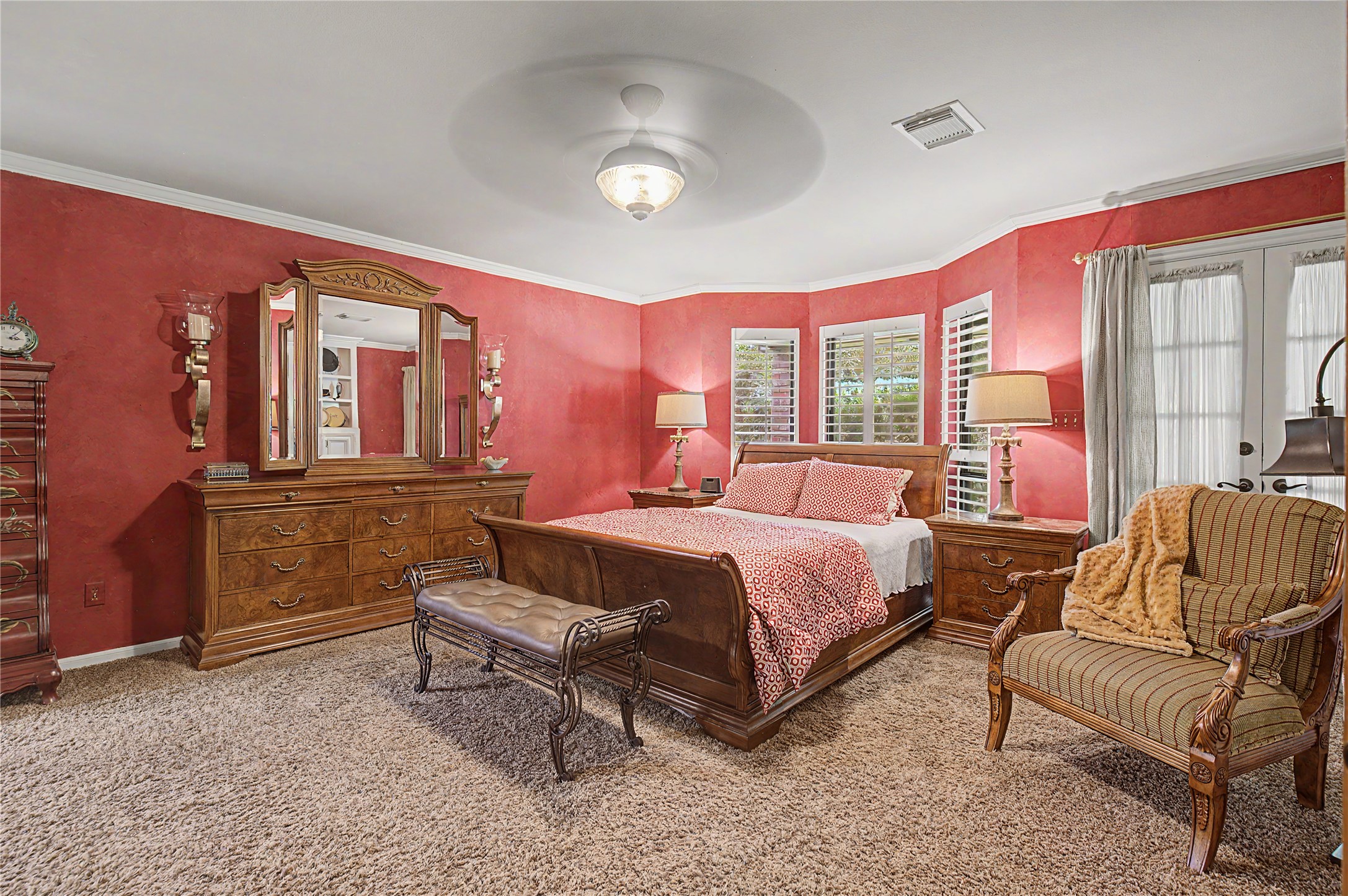11 Holly Tree Lane Property Photo 18