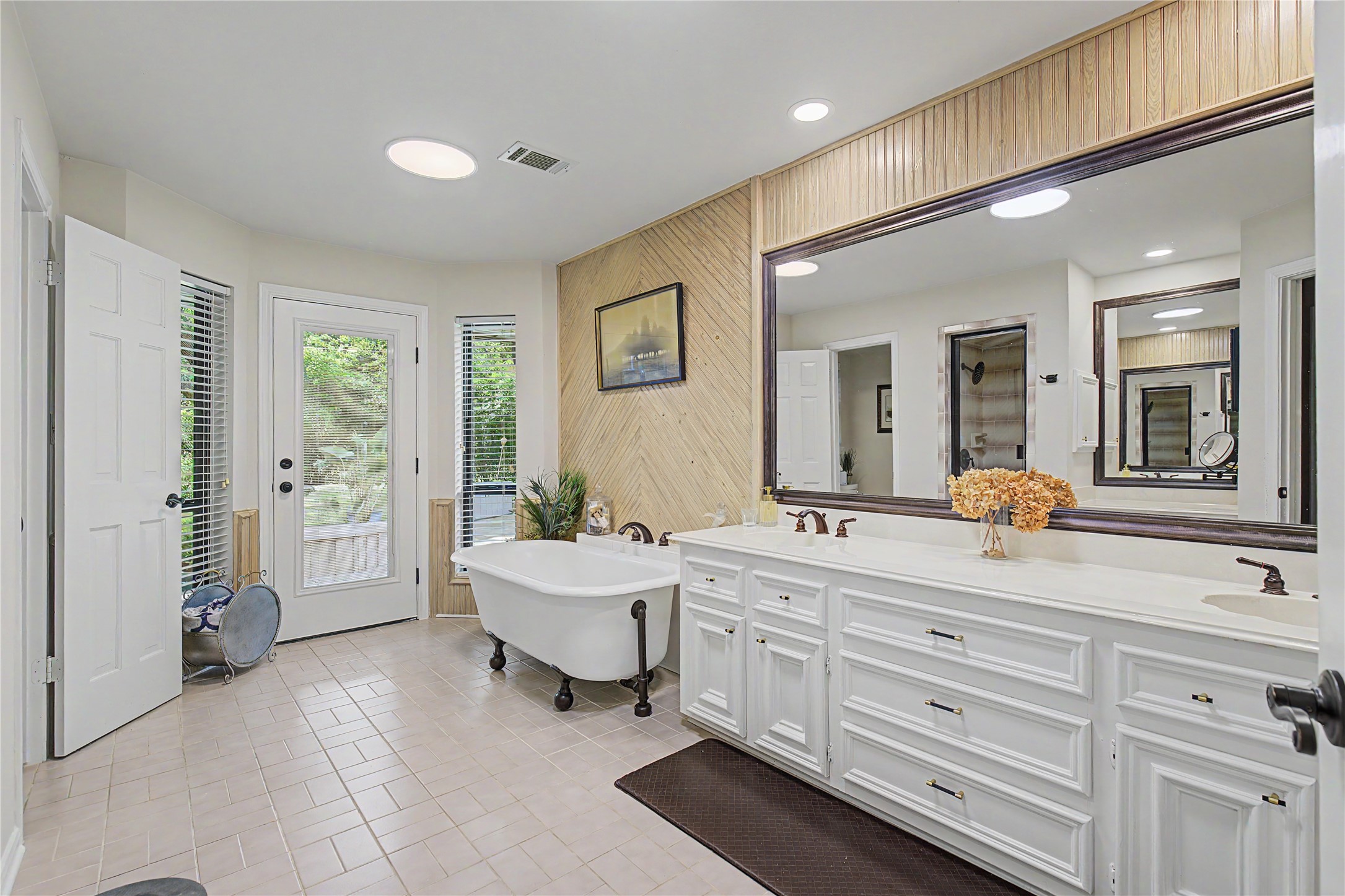 11 Holly Tree Lane Property Photo 21
