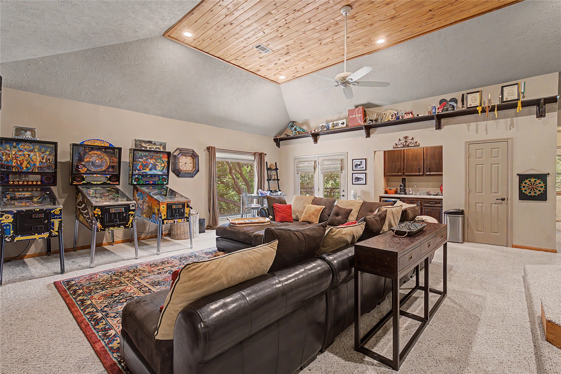 11 Holly Tree Lane Property Photo 26