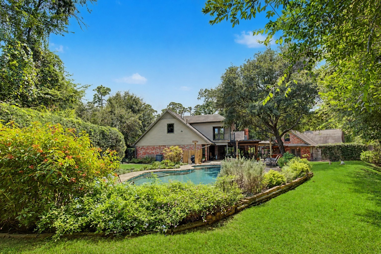 11 Holly Tree Lane Property Photo 39