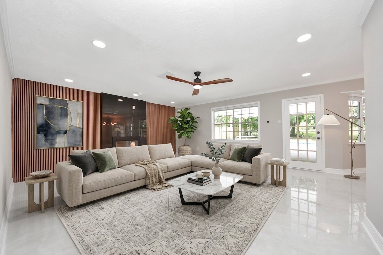 15538 Torry Pines Road Property Photo 3
