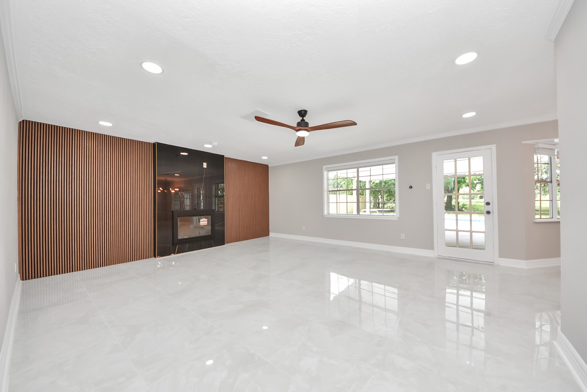 15538 Torry Pines Road Property Photo 4