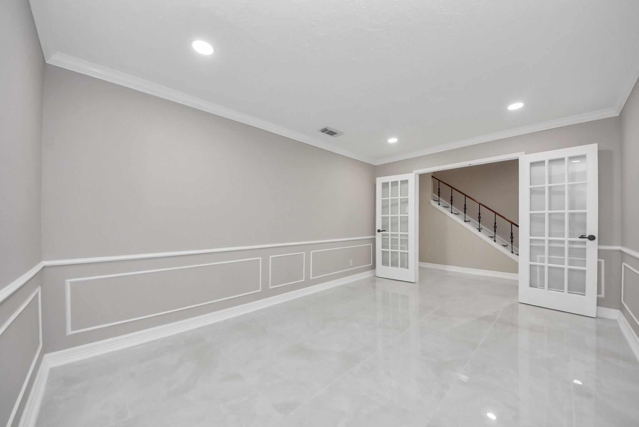 15538 Torry Pines Road Property Photo 10