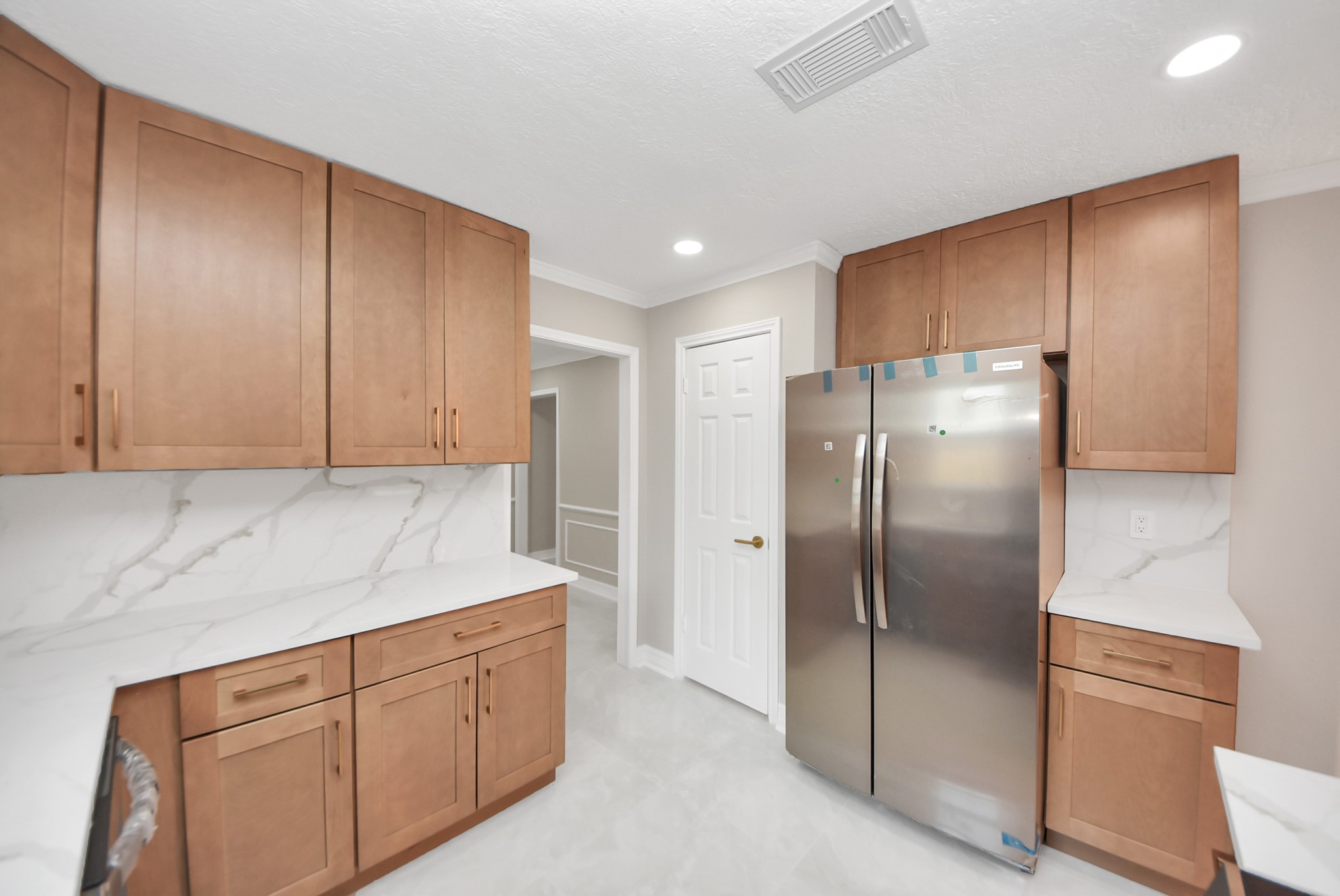 15538 Torry Pines Road Property Photo 14