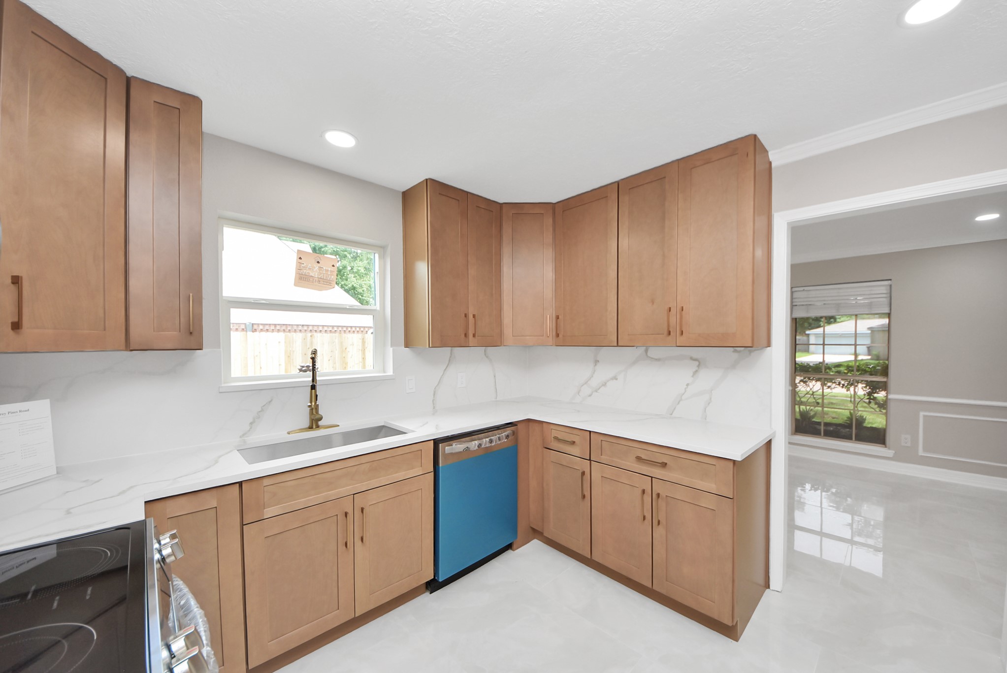 15538 Torry Pines Road Property Photo 15