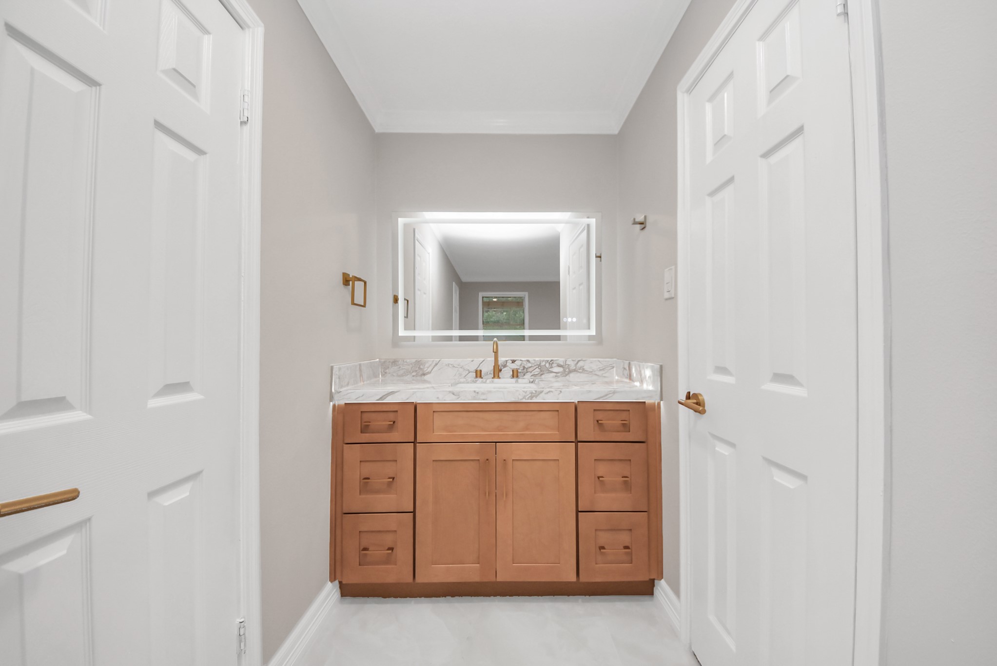 15538 Torry Pines Road Property Photo 32
