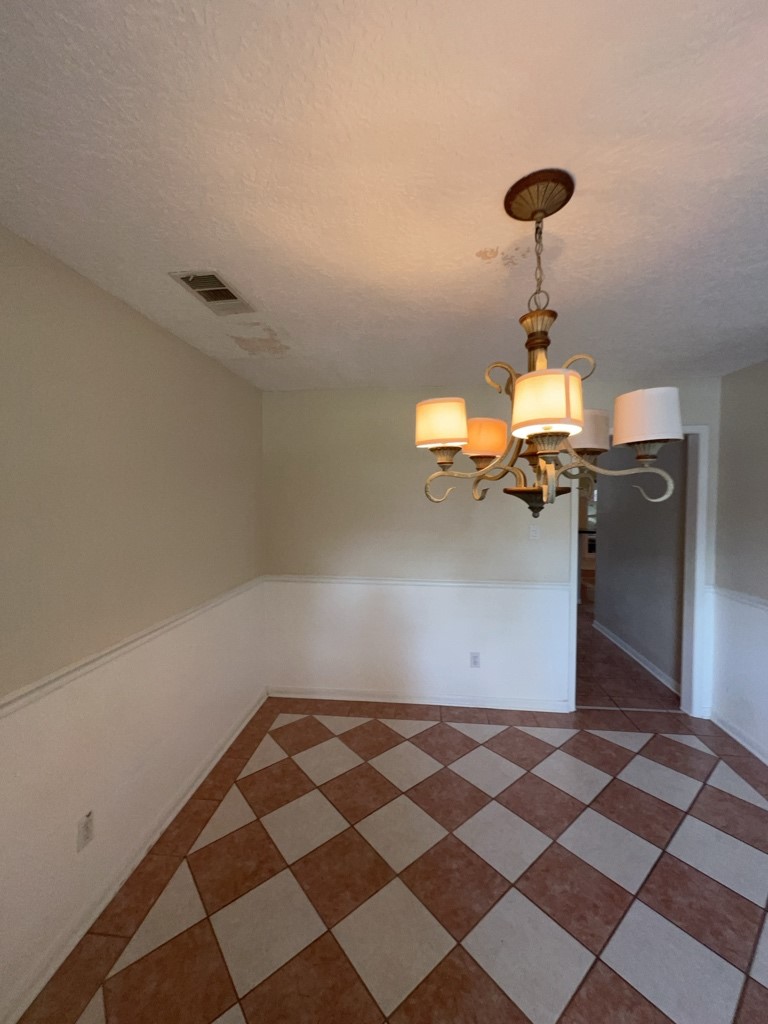 18507 Sweetmeadow Drive Property Photo 11