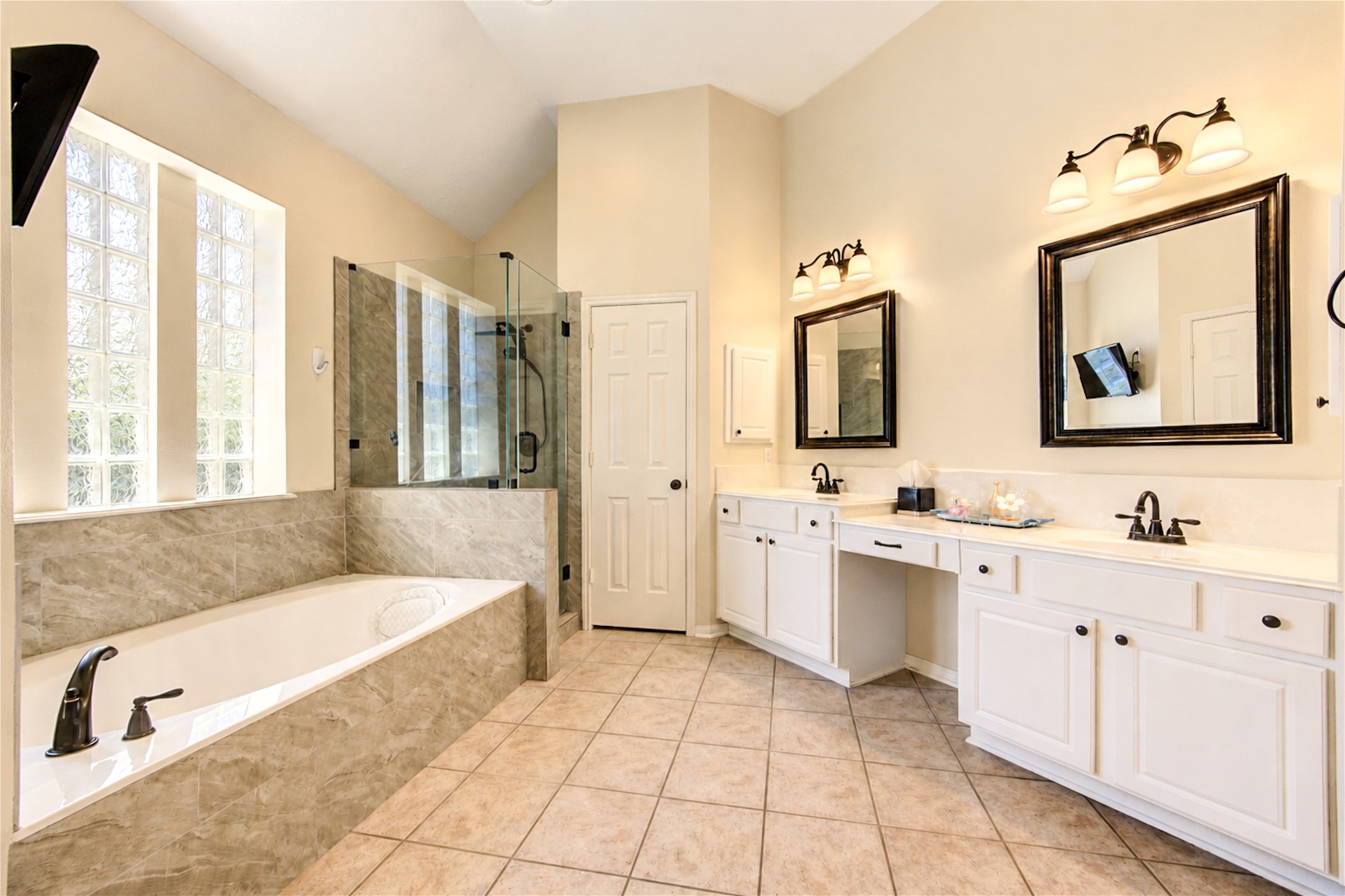 11 Ryanwyck Place Property Photo 15