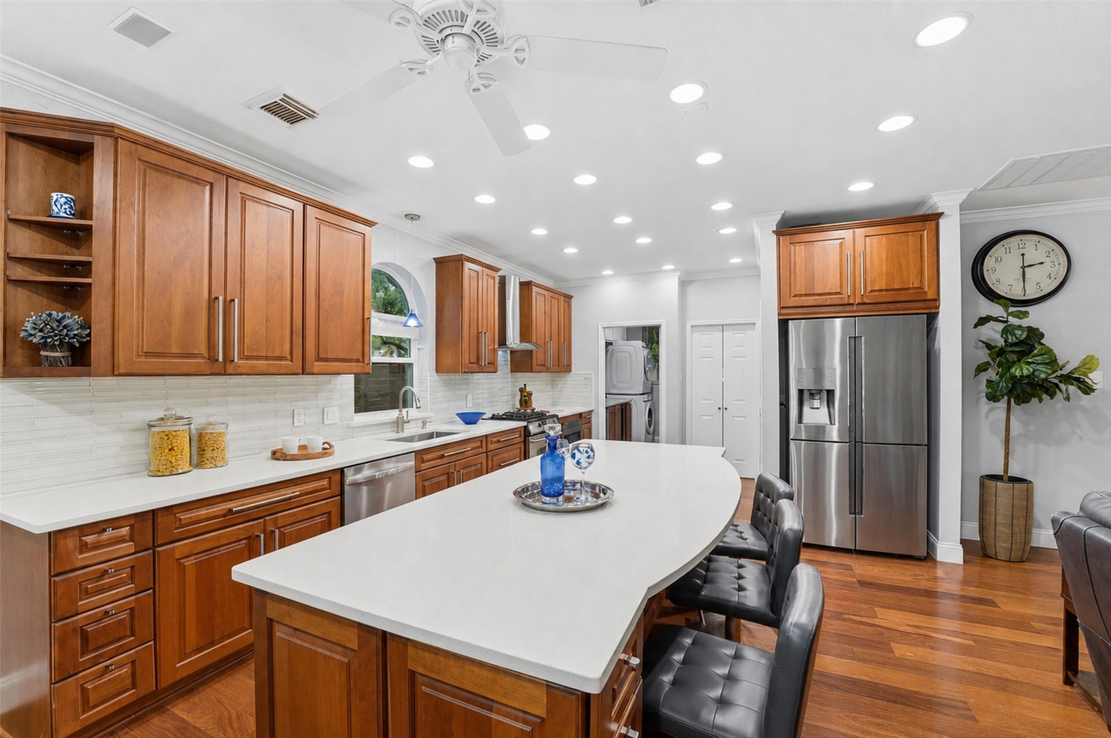 8103 Hurst Forest Drive Property Photo 2