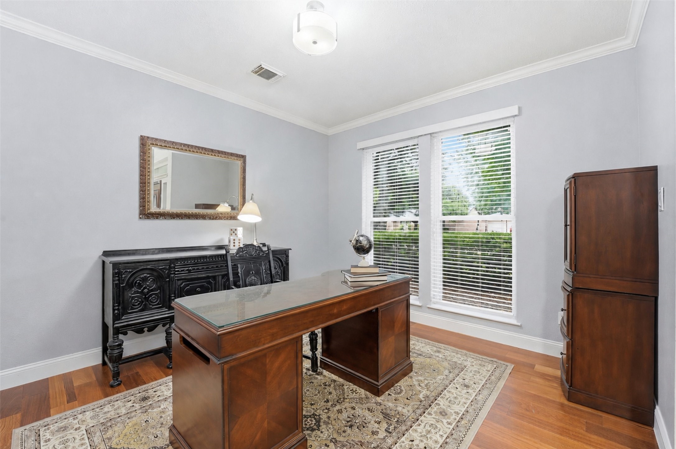 8103 Hurst Forest Drive Property Photo 11